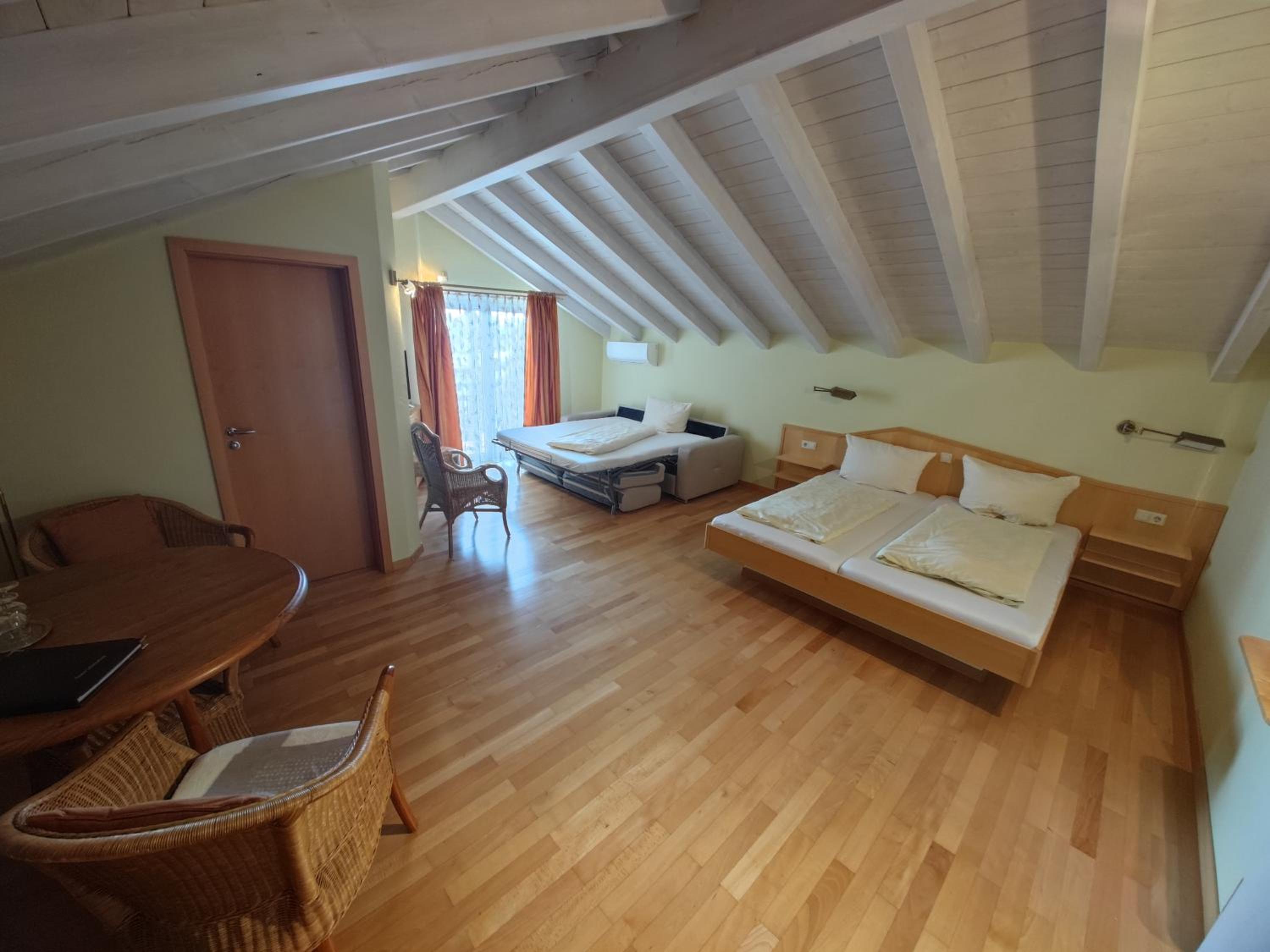 Standard Double Room - Photo 1