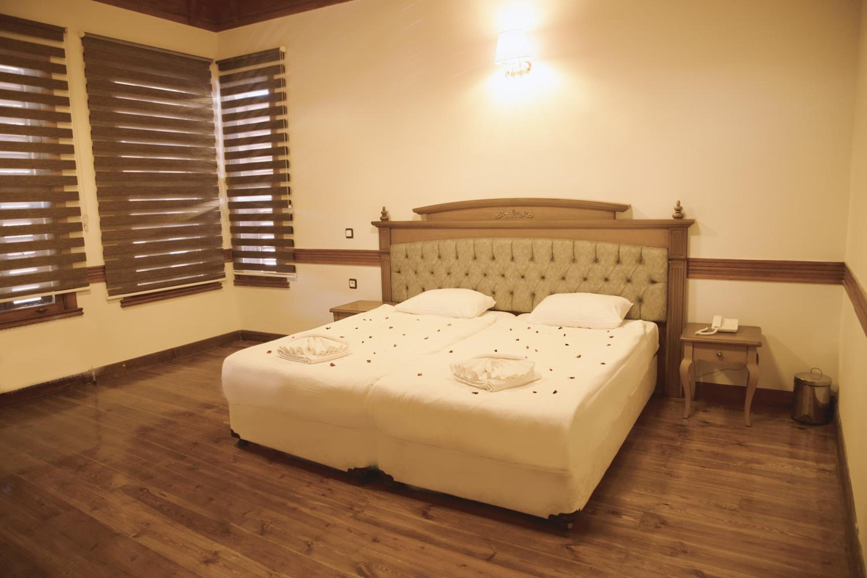Junior Suite with Garden View