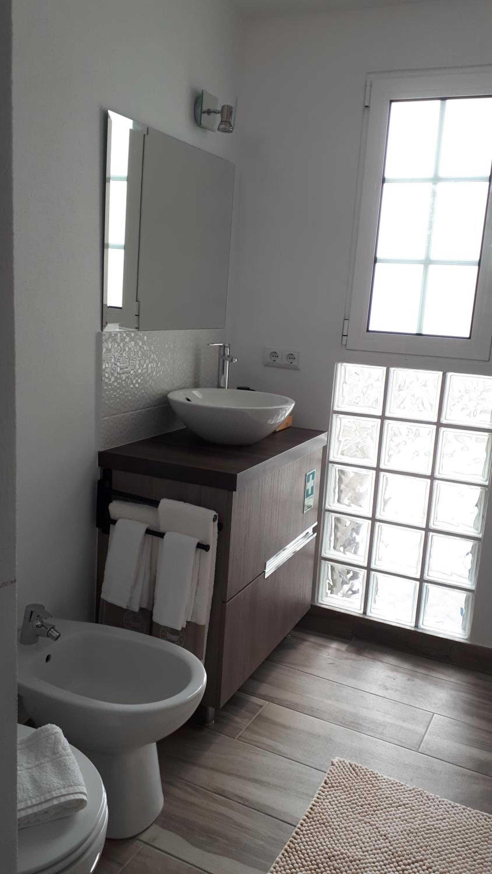 Large Double Room photo 2