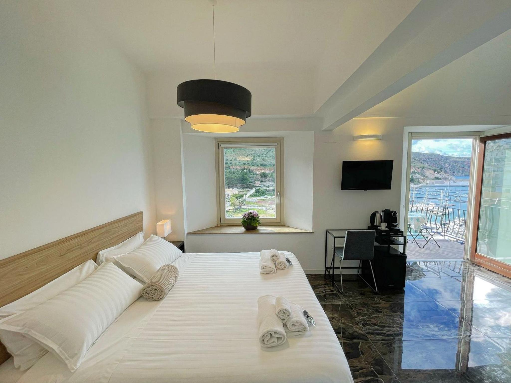Suite with Sea View