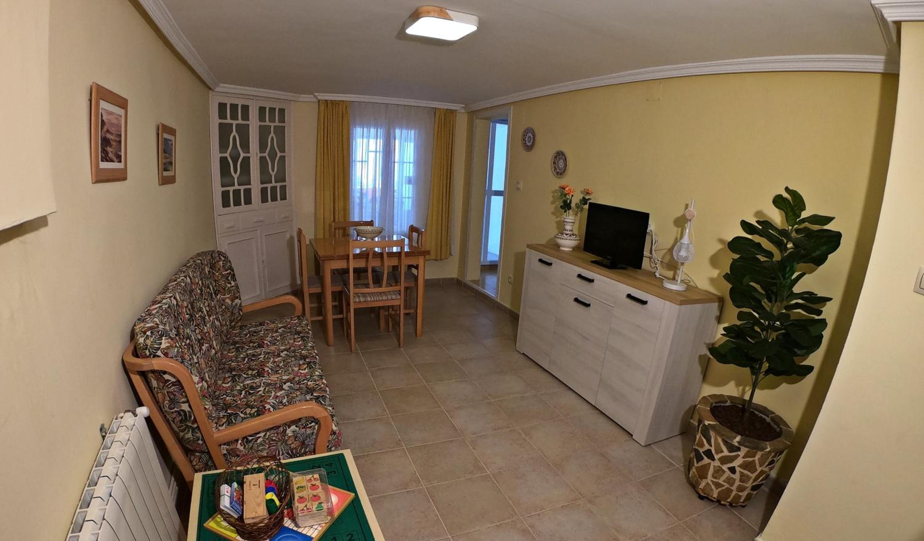 Casa de cuatro habitaciones