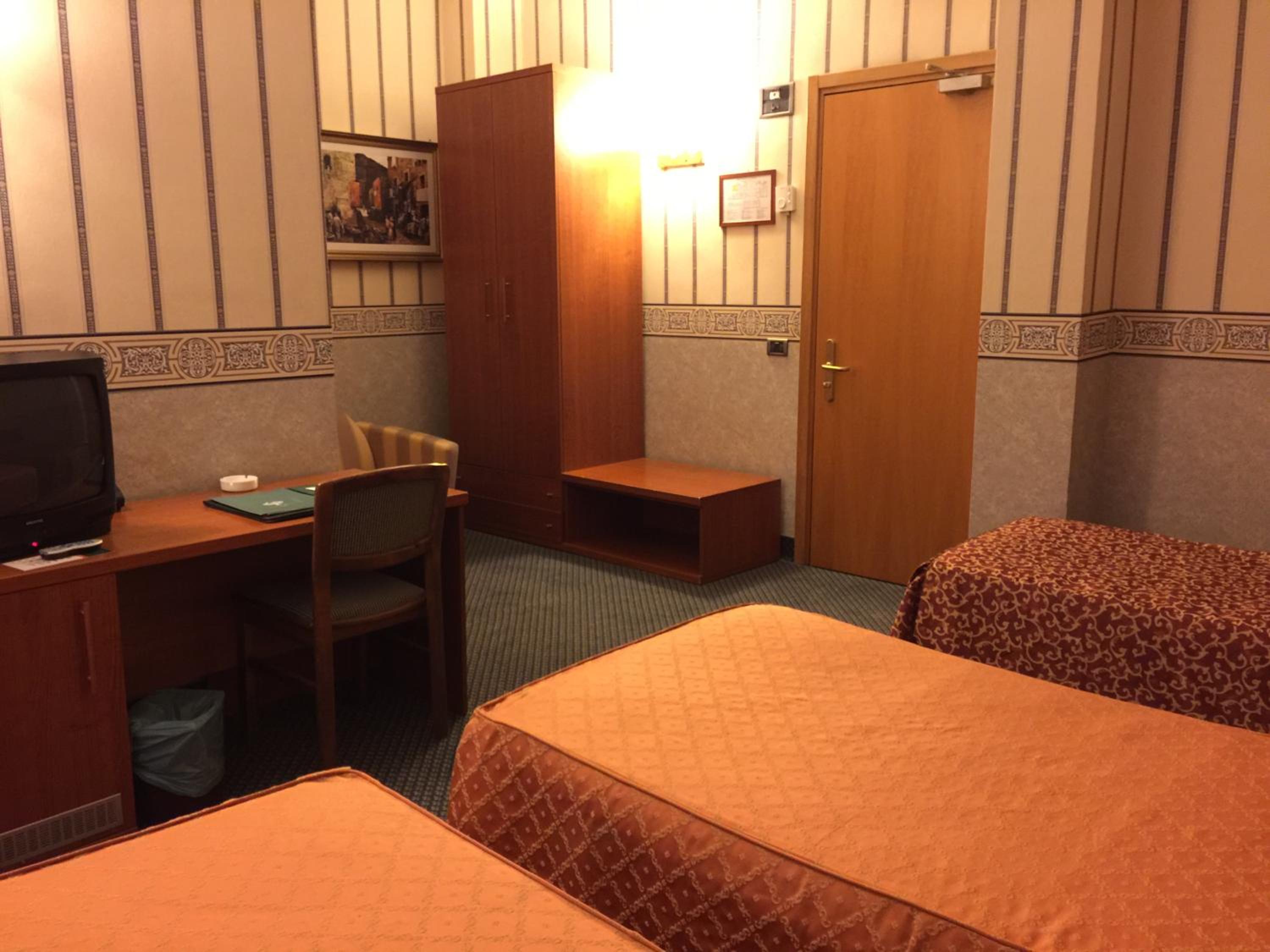 Standard Triple Room photo 3