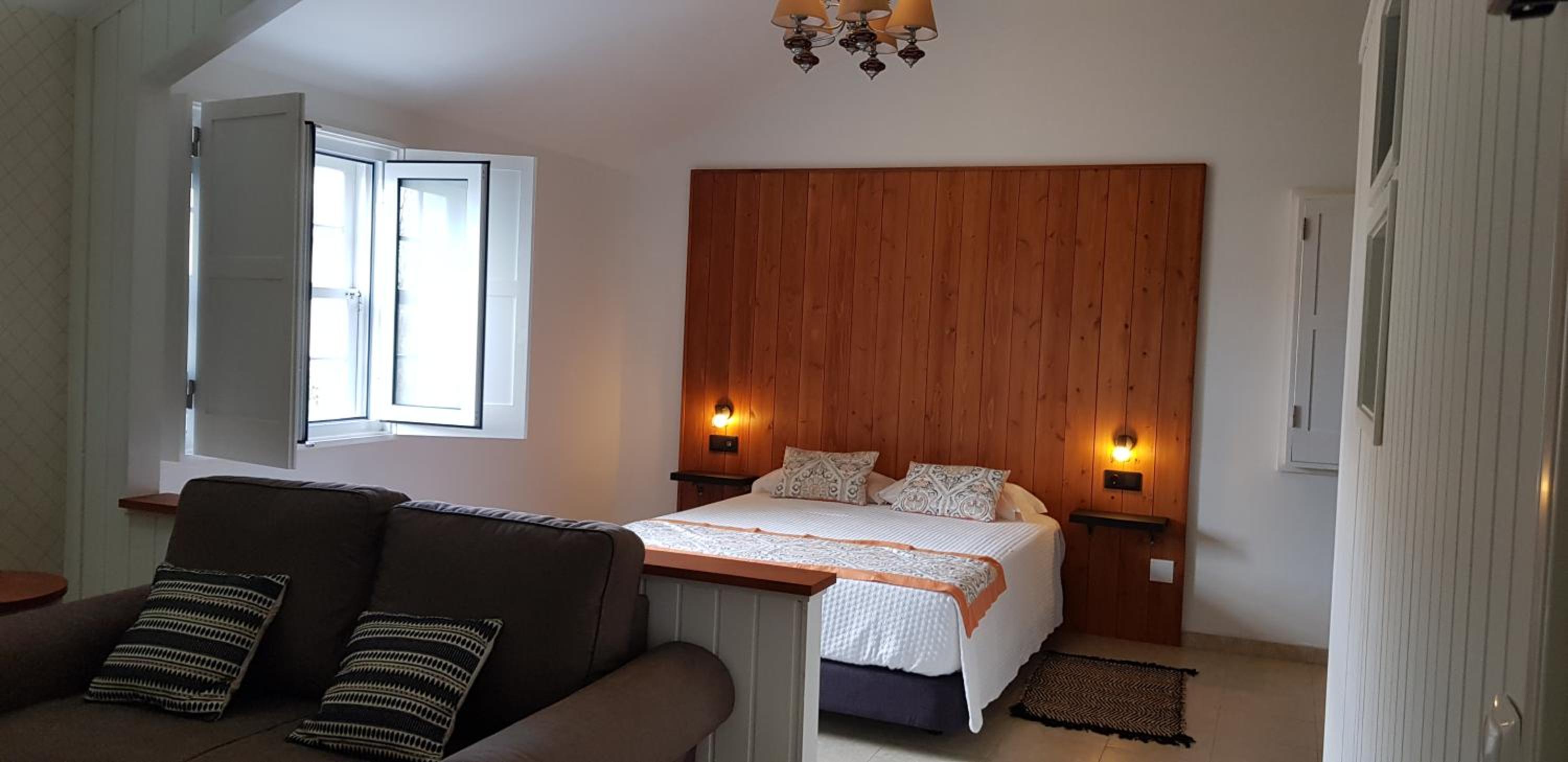 One-Bedroom House photo 2