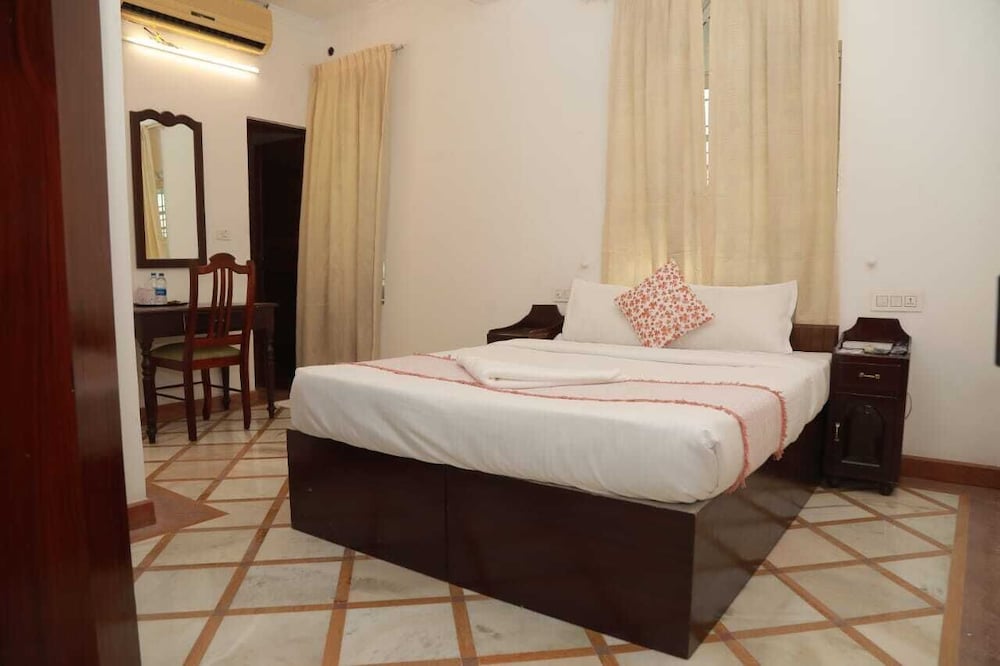Deluxe Double Room photo 2