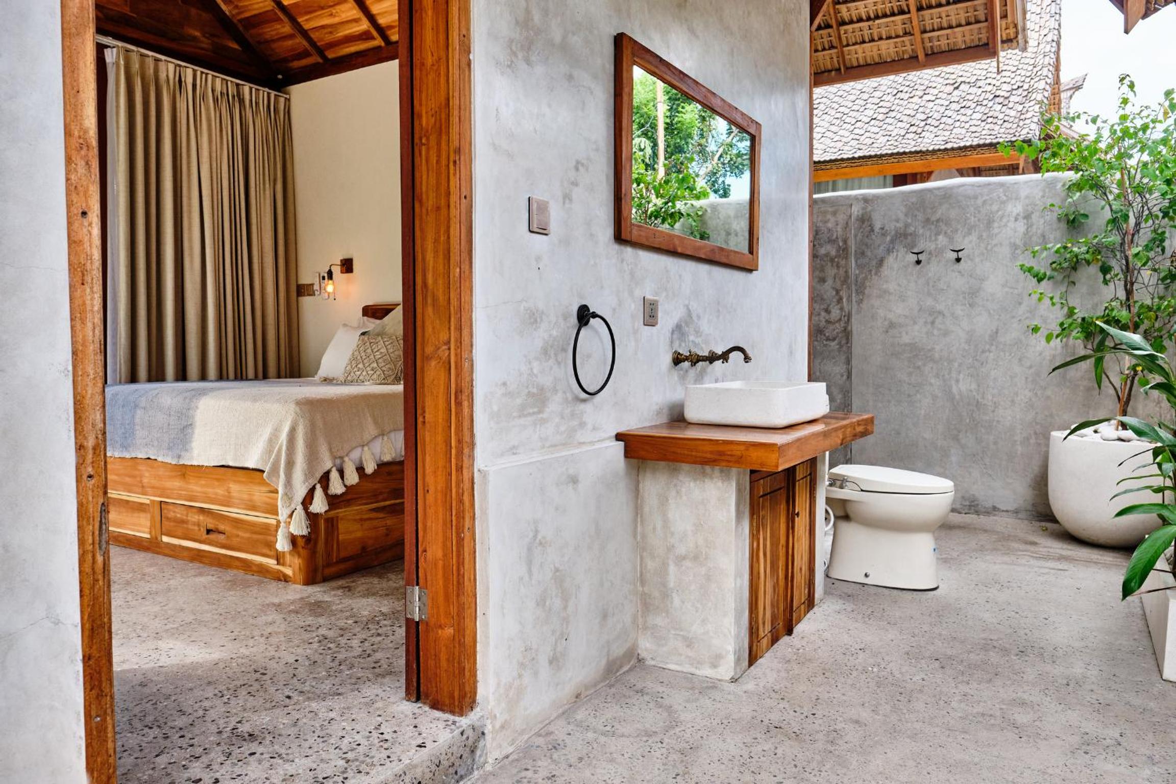 Villa with Private Pool - Photo 10