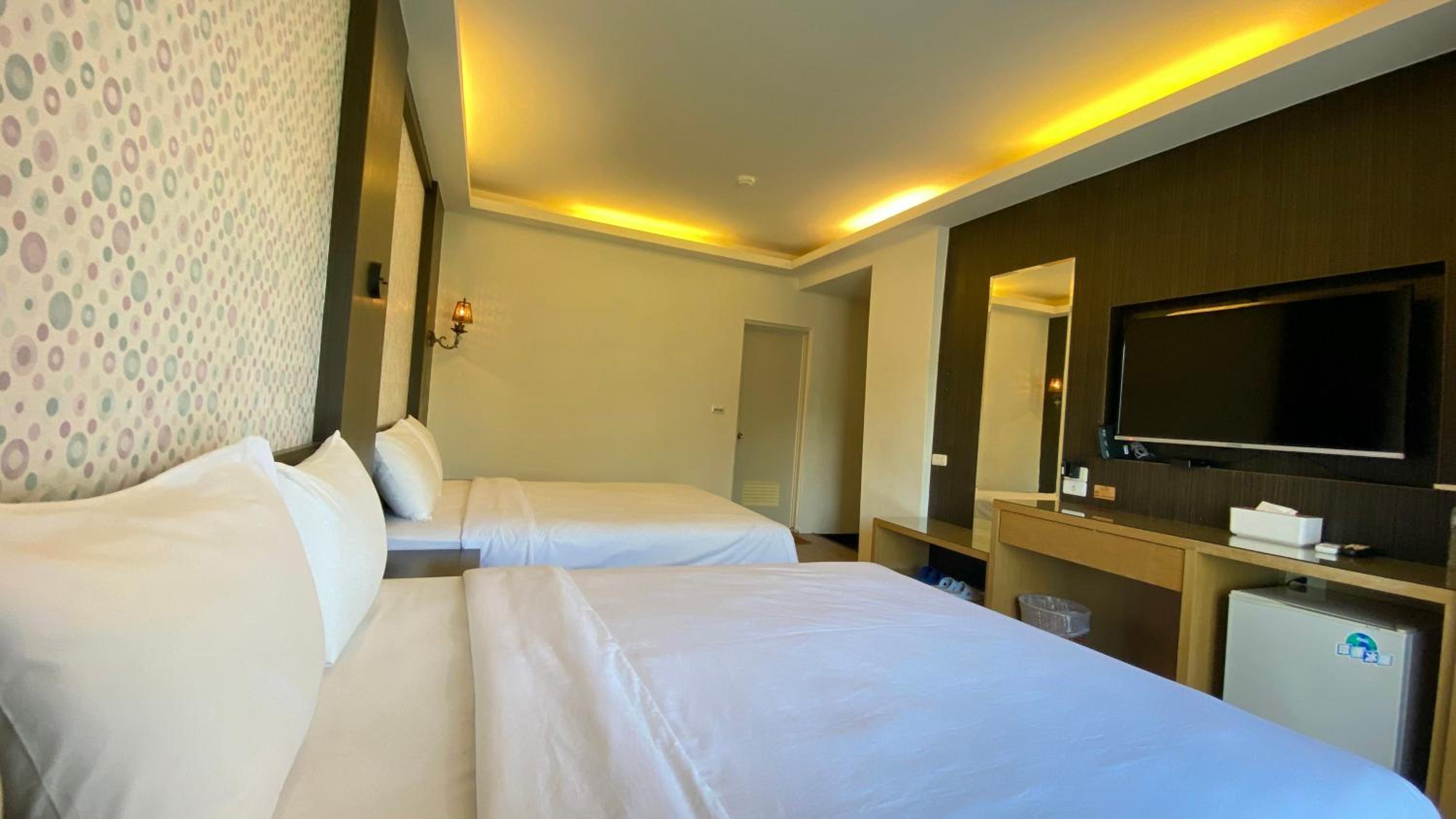 Quadruple Room with Balcony photo 2