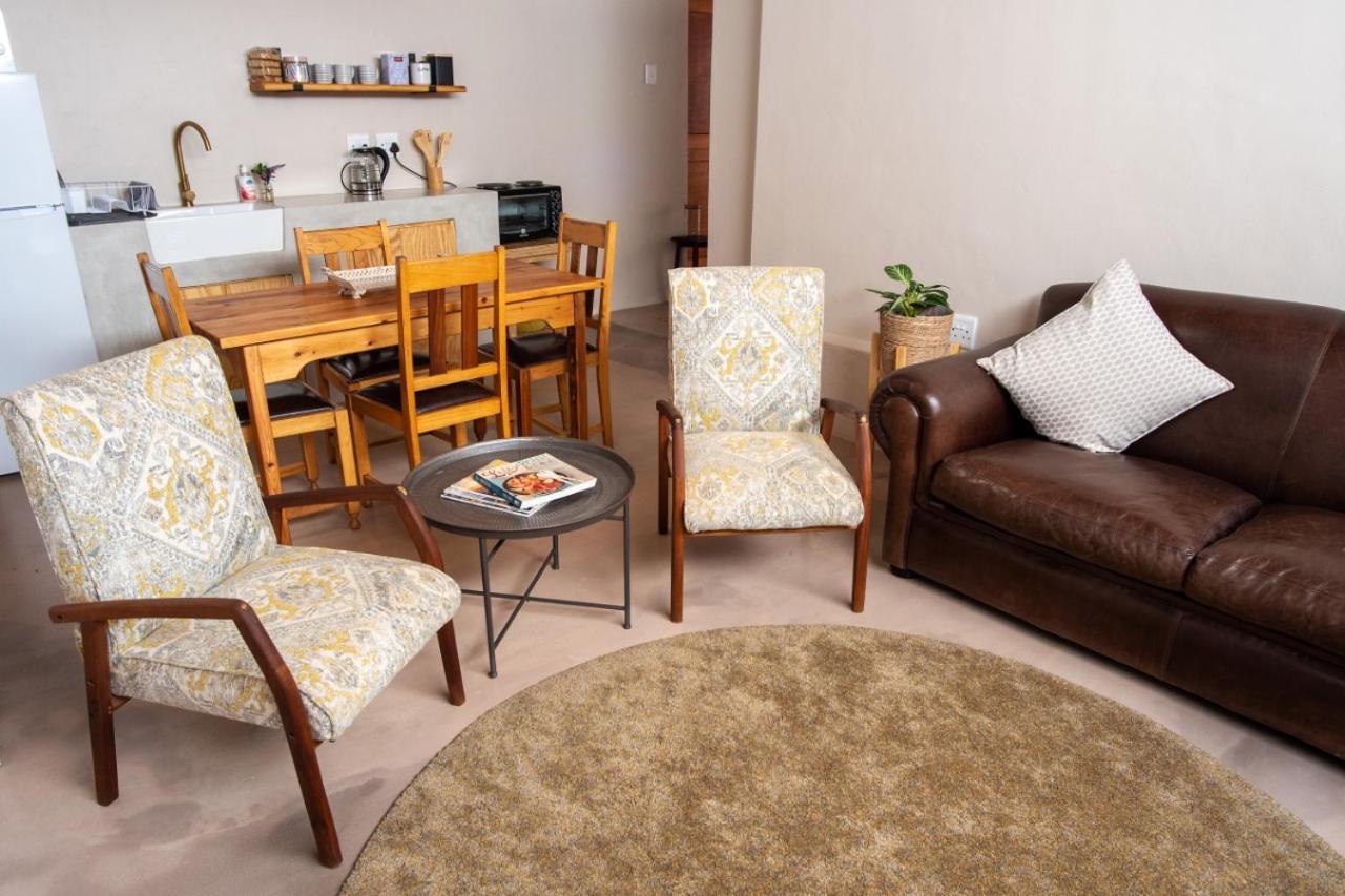 Two-Bedroom Apartment - Photo 5
