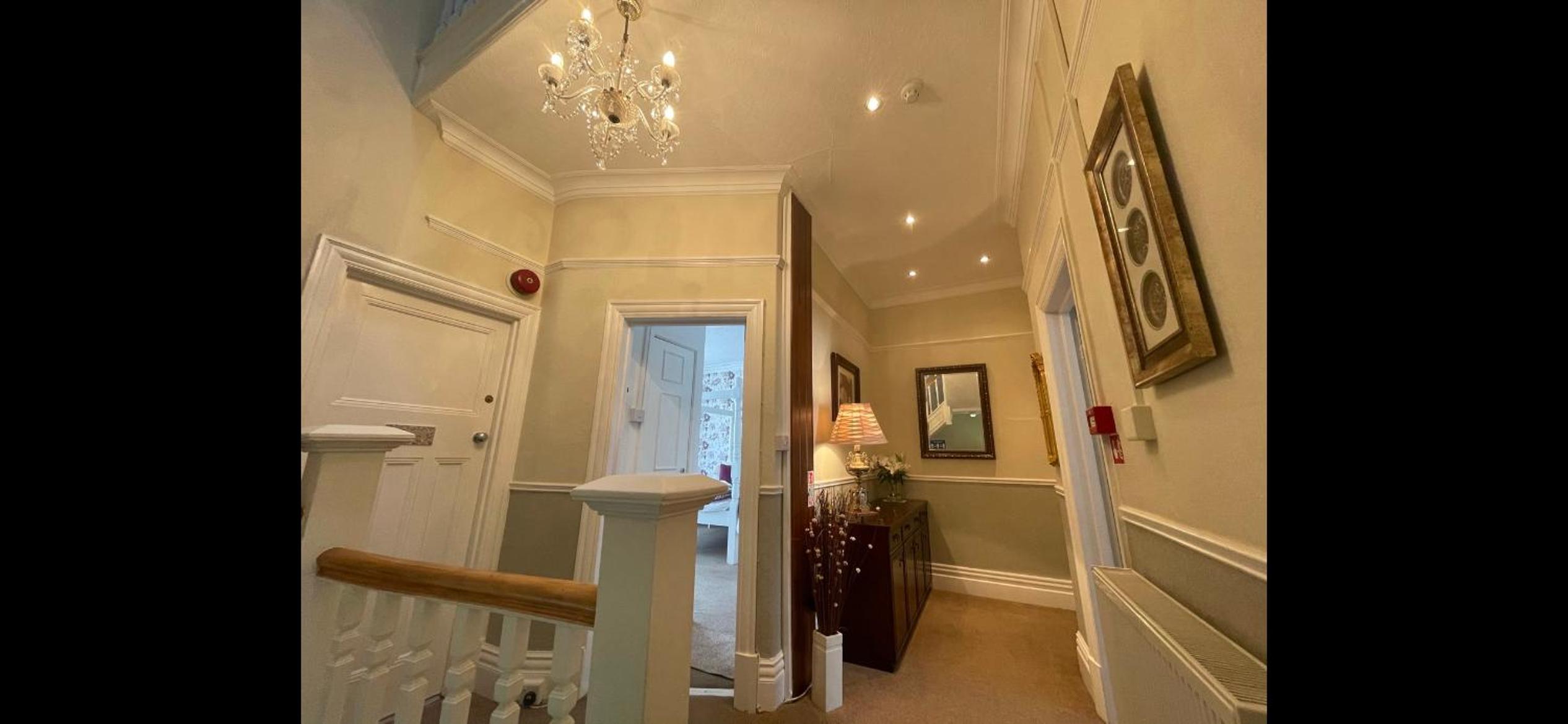 Deluxe Double Room - Photo 18