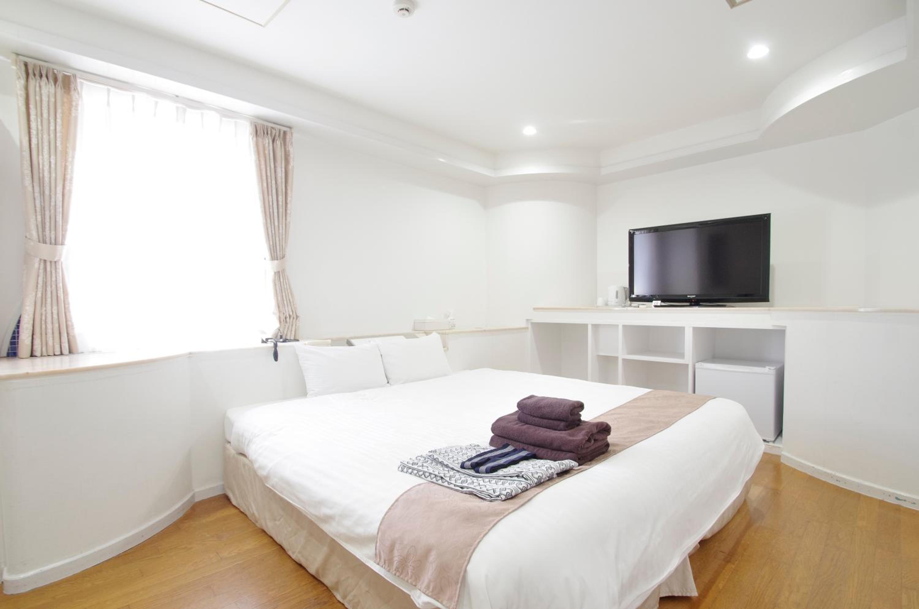 Deluxe King Room photo 1