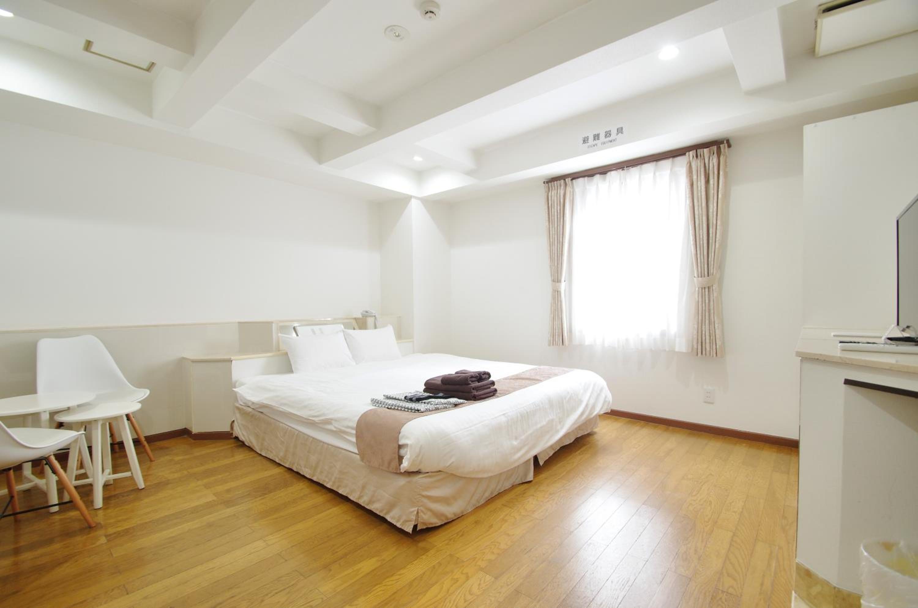 Deluxe King Room photo 3