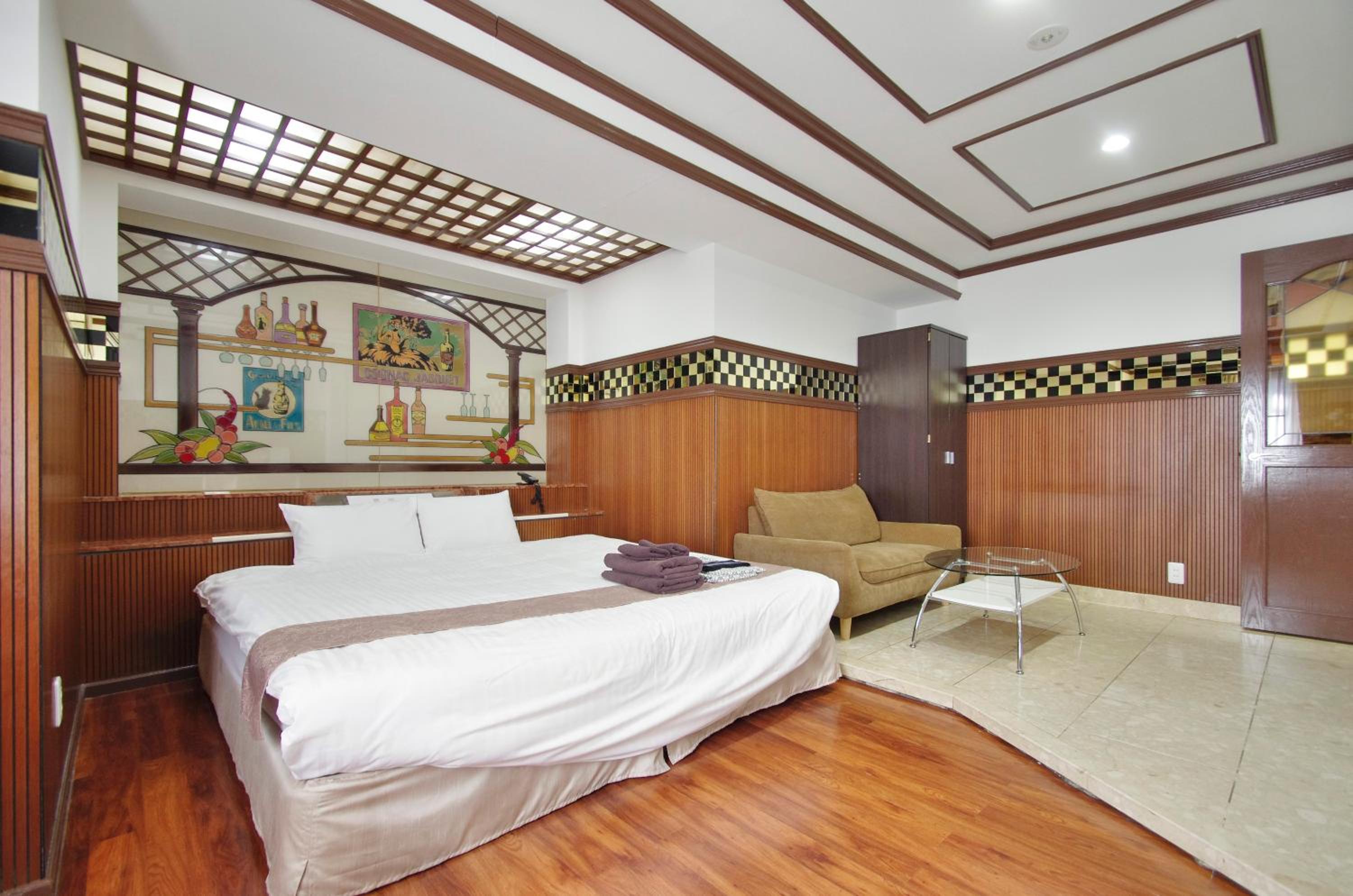 Deluxe King Room photo 2