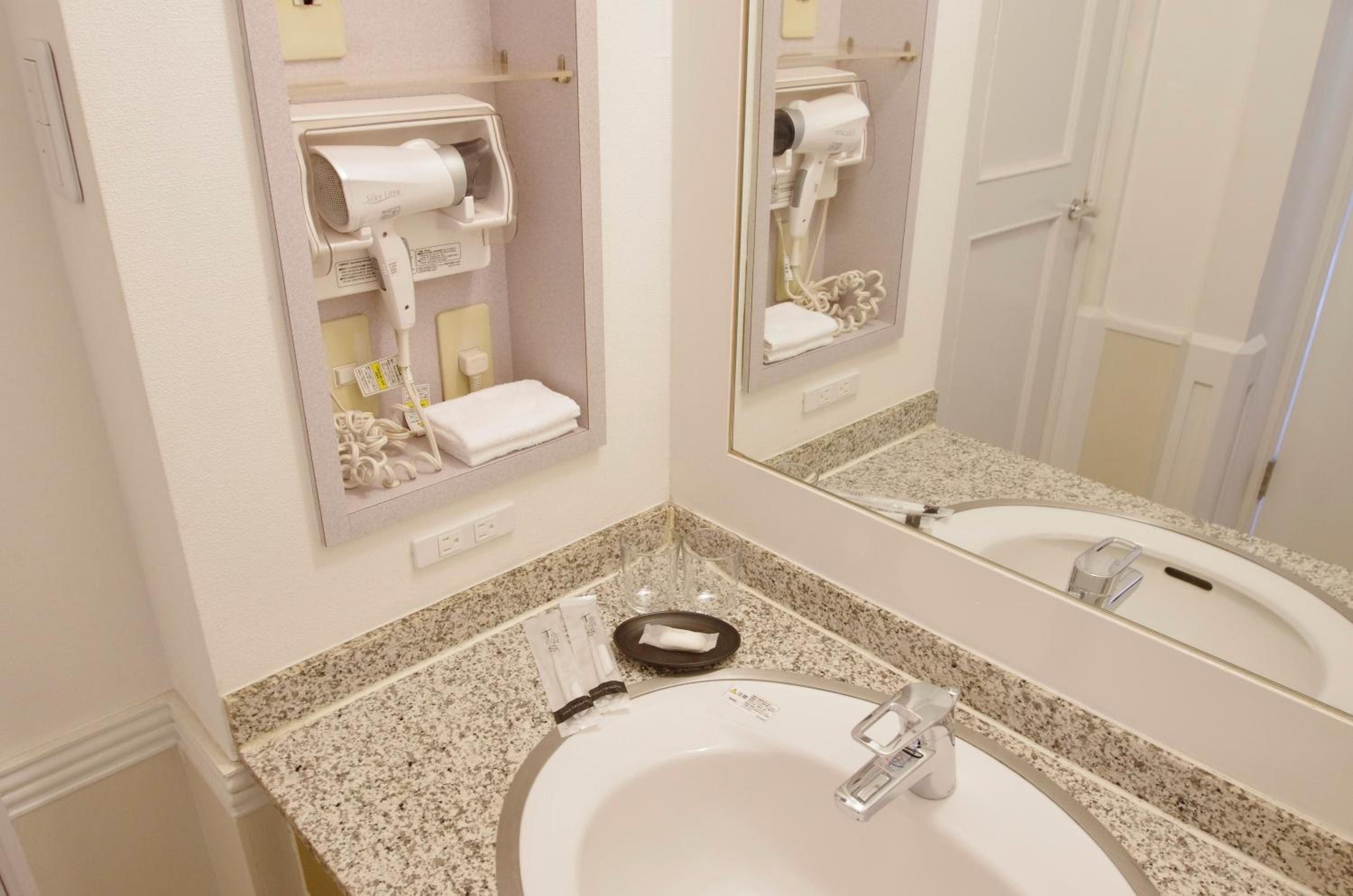 Superior Twin Room photo 3