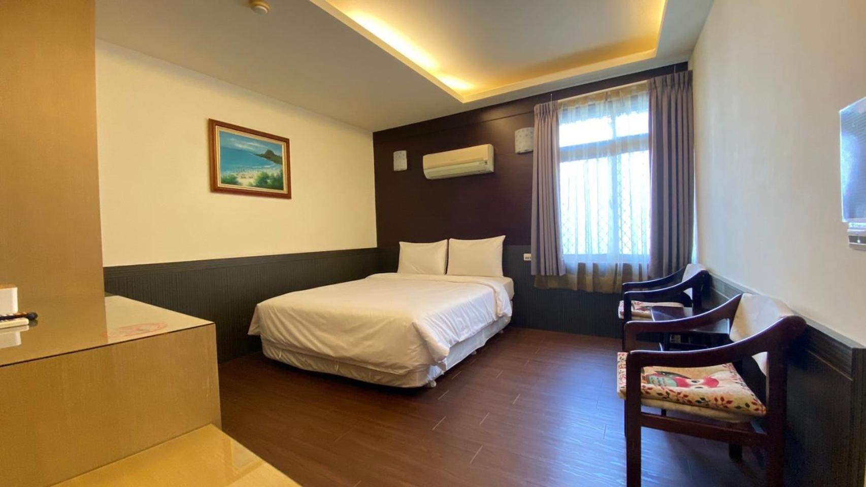 Standard Double Room photo 2