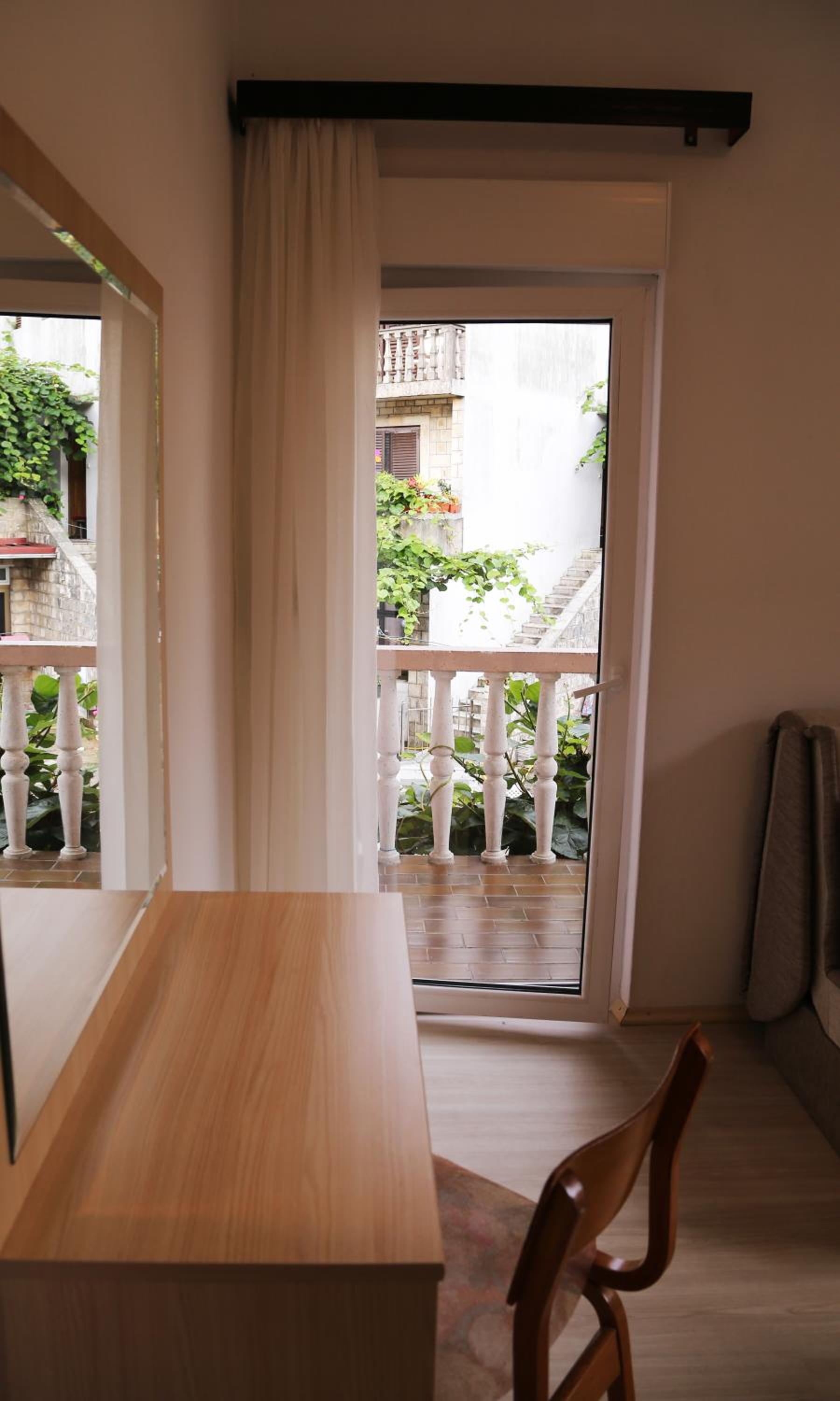 Apartment with Balcony photo 1