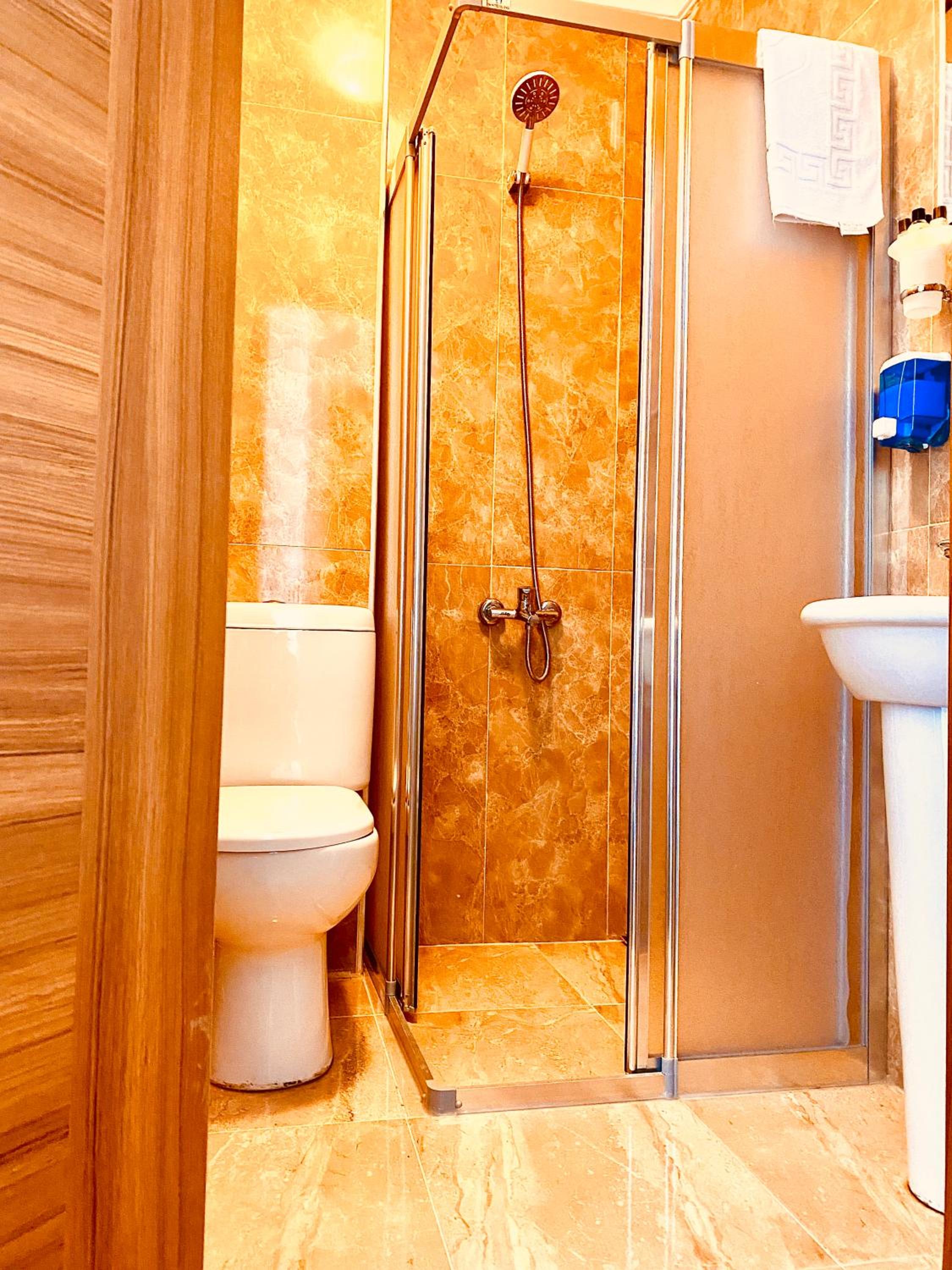 Superior Triple Room with Sea View - Photo 2