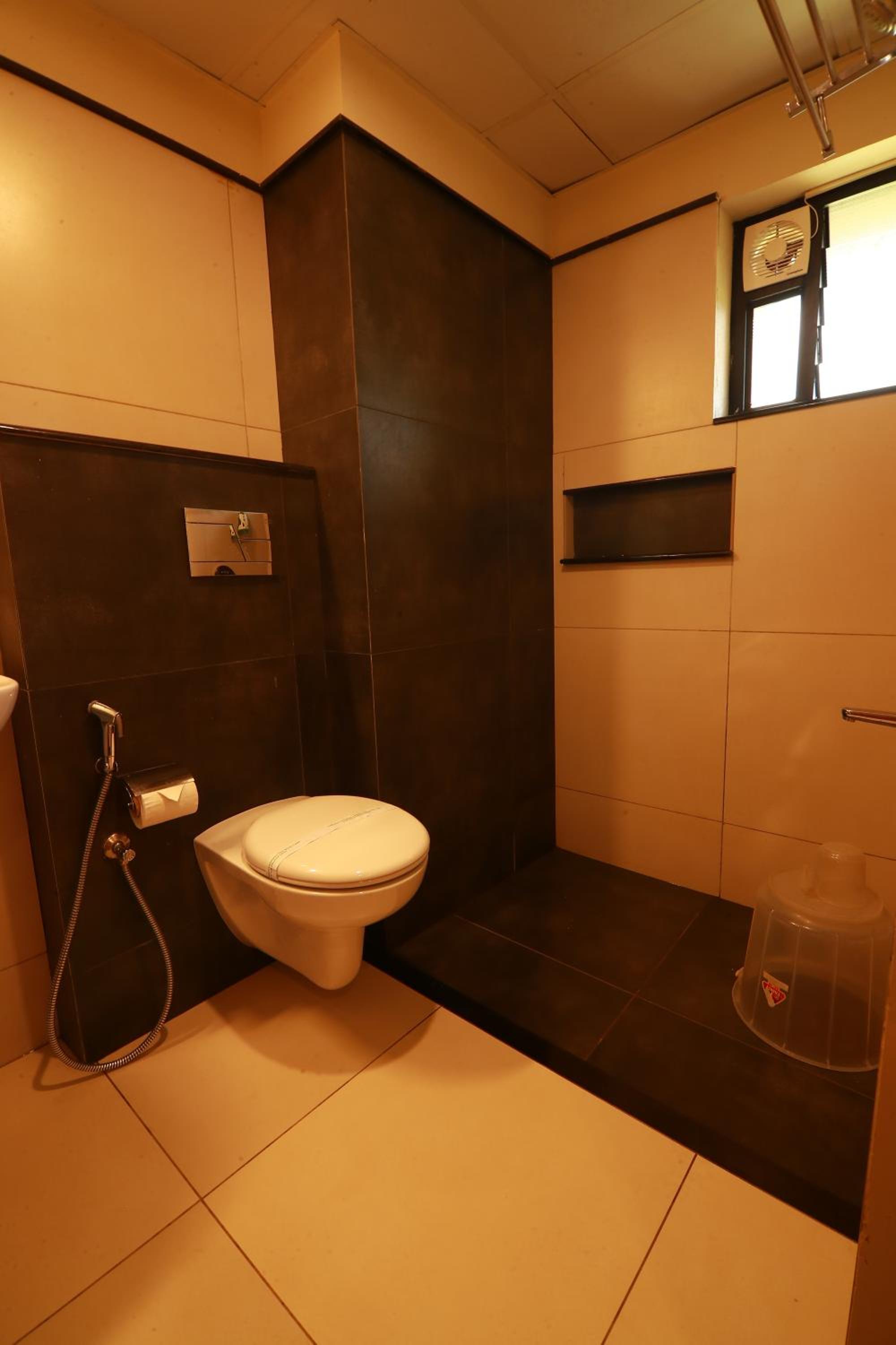 Double Room with Lake View - Photo 16