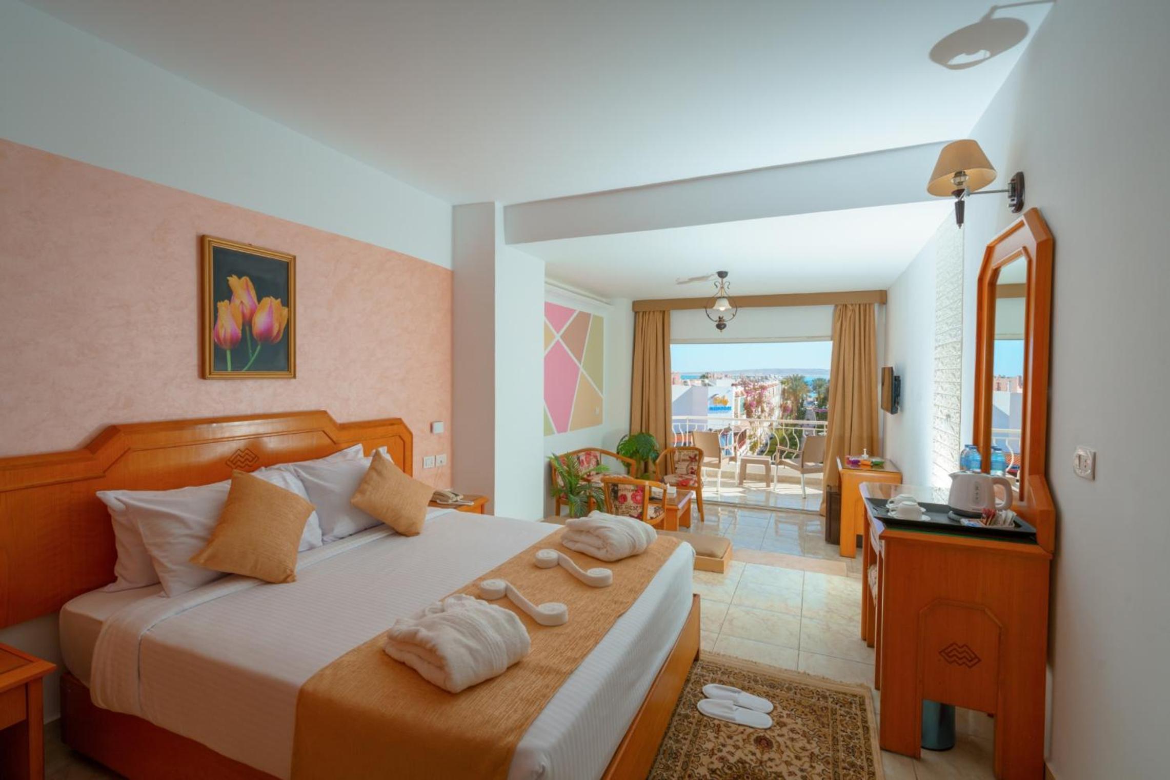 Superior Sea / Pool View Room photo 1