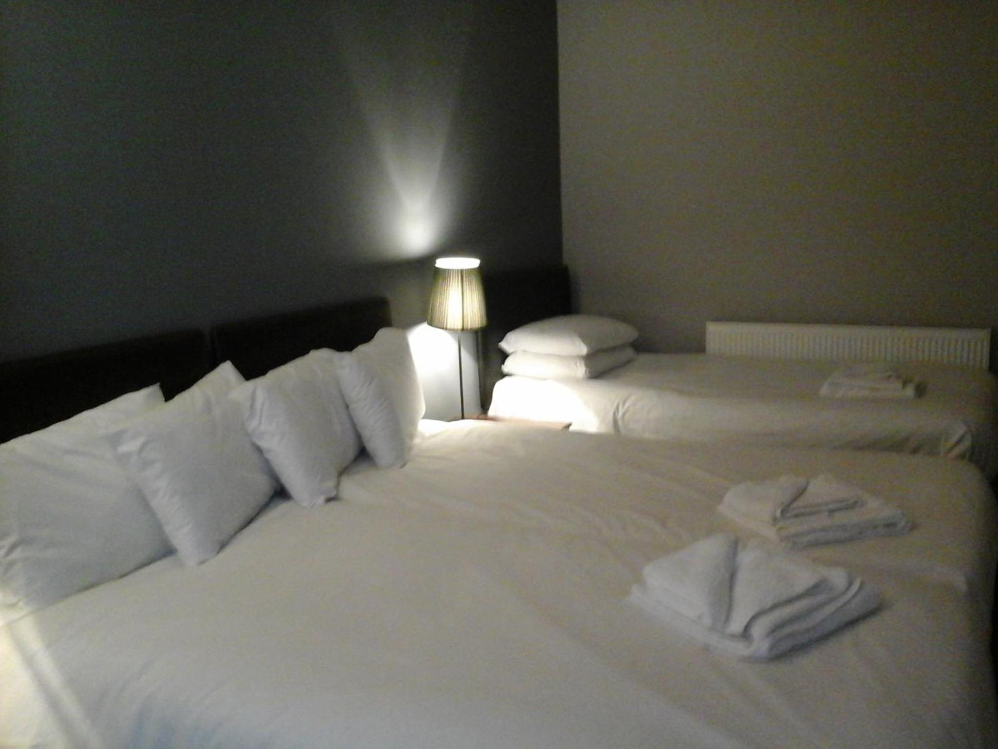 Triple Room - Photo 8