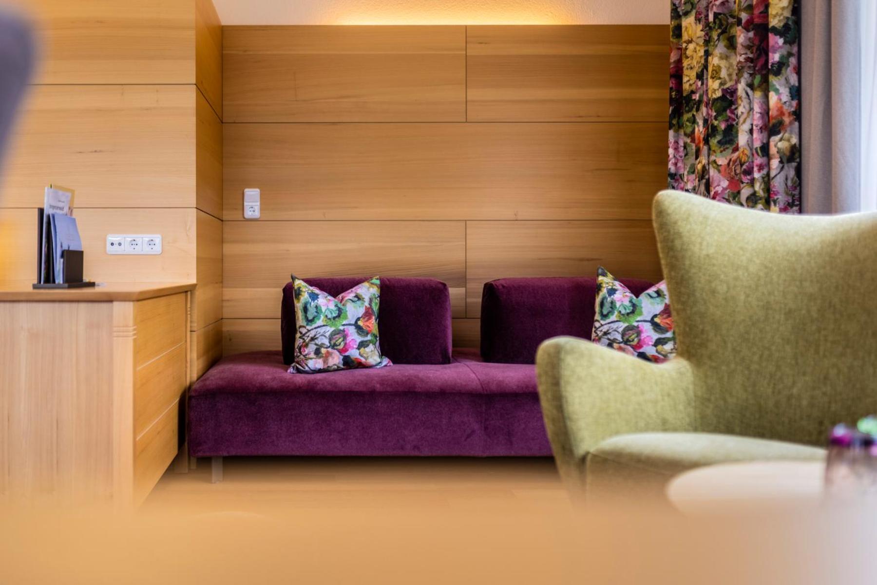 Suite - Photo 2