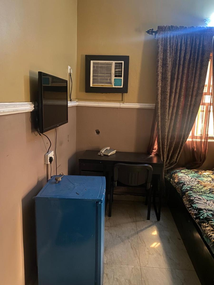Large Single Room photo 2