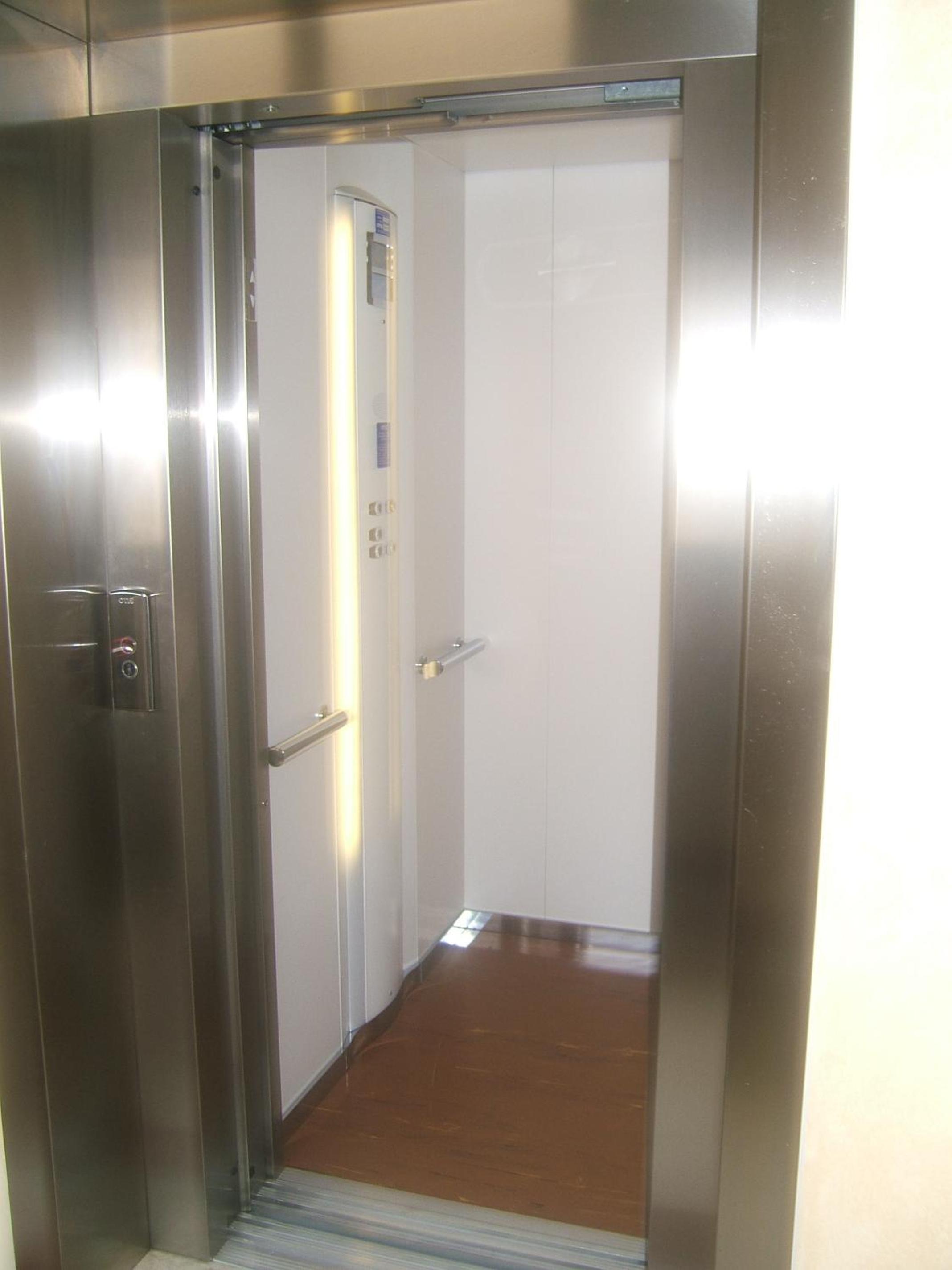 One-Bedroom Apartment - Annex photo 3