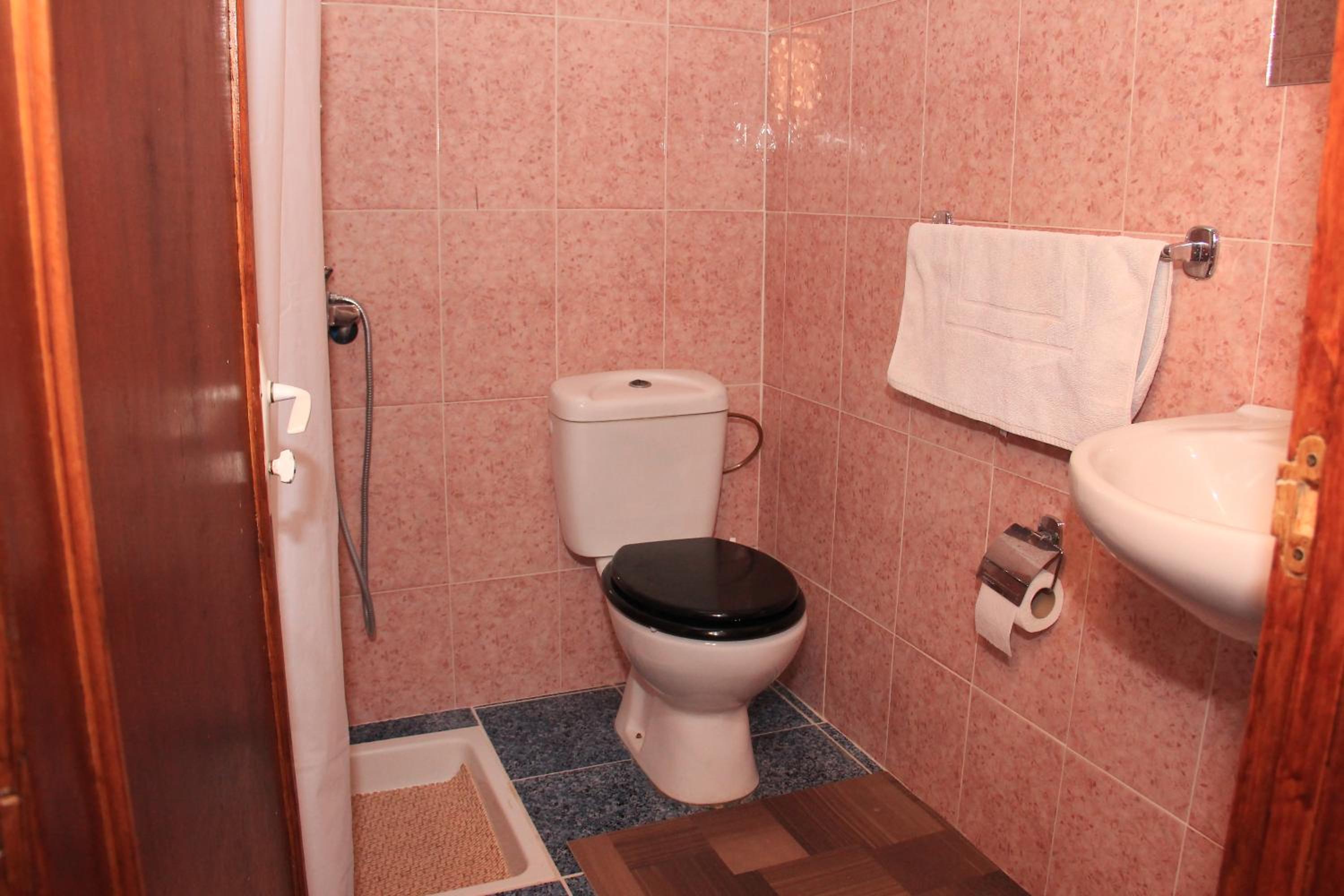 Double Room - Photo 5
