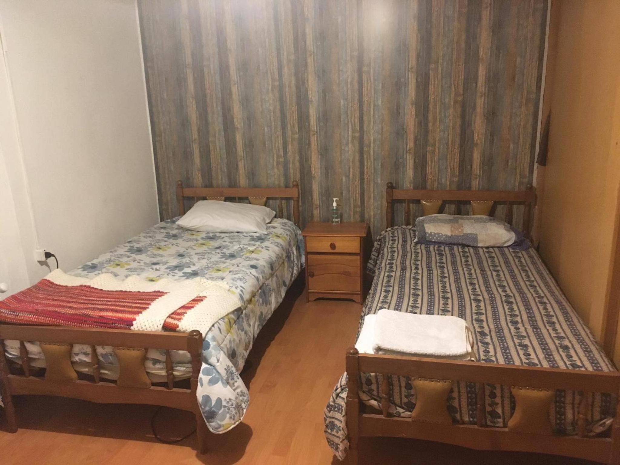 Basic Triple Room with Shared Bathroom photo 3