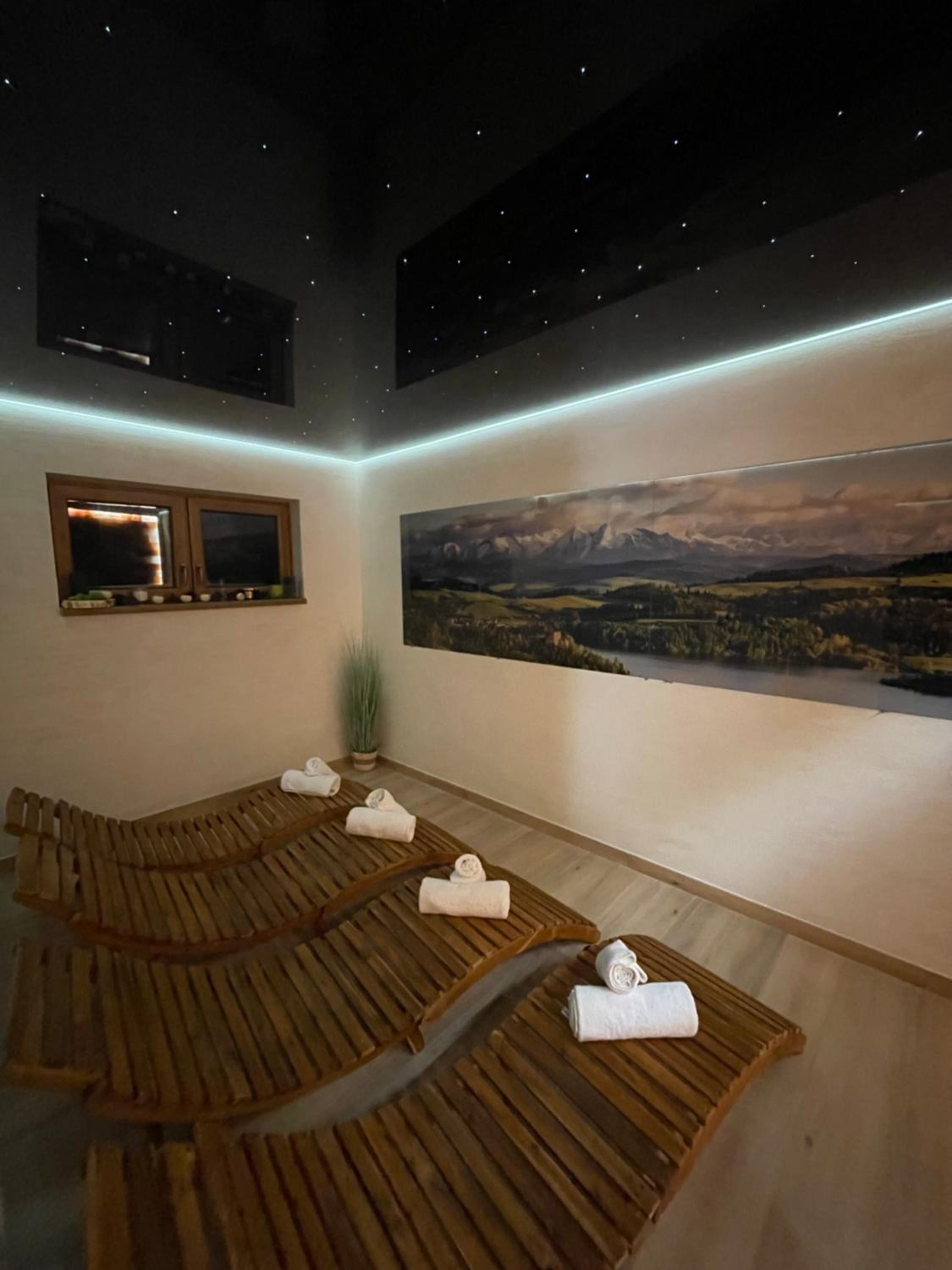 Double Room with Spa Access photo 2