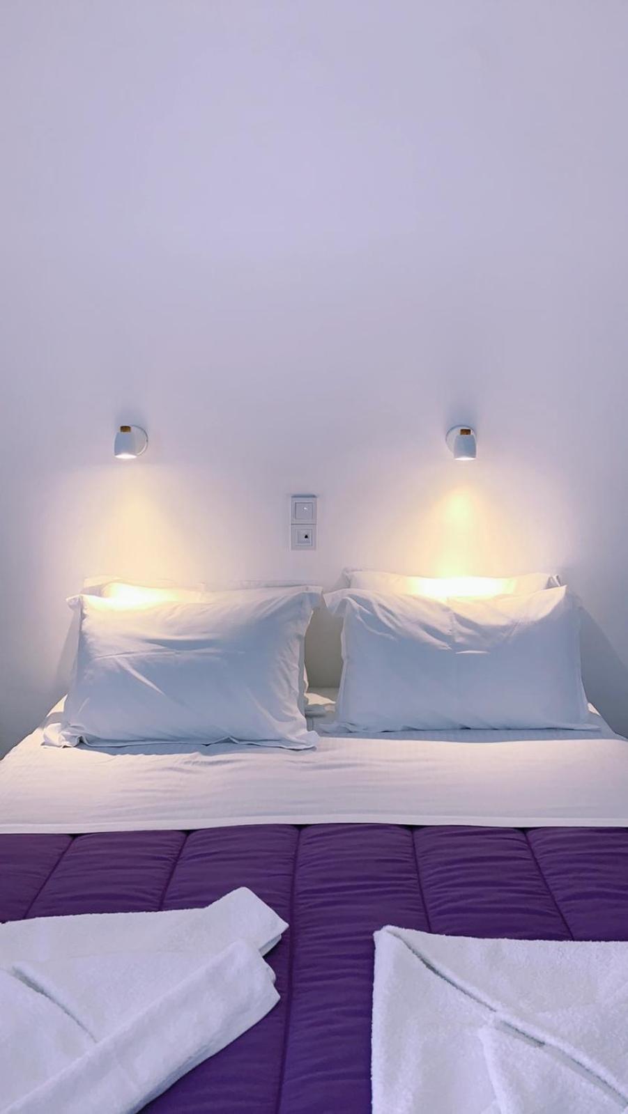 Double Room with Side Sea View - Photo 5