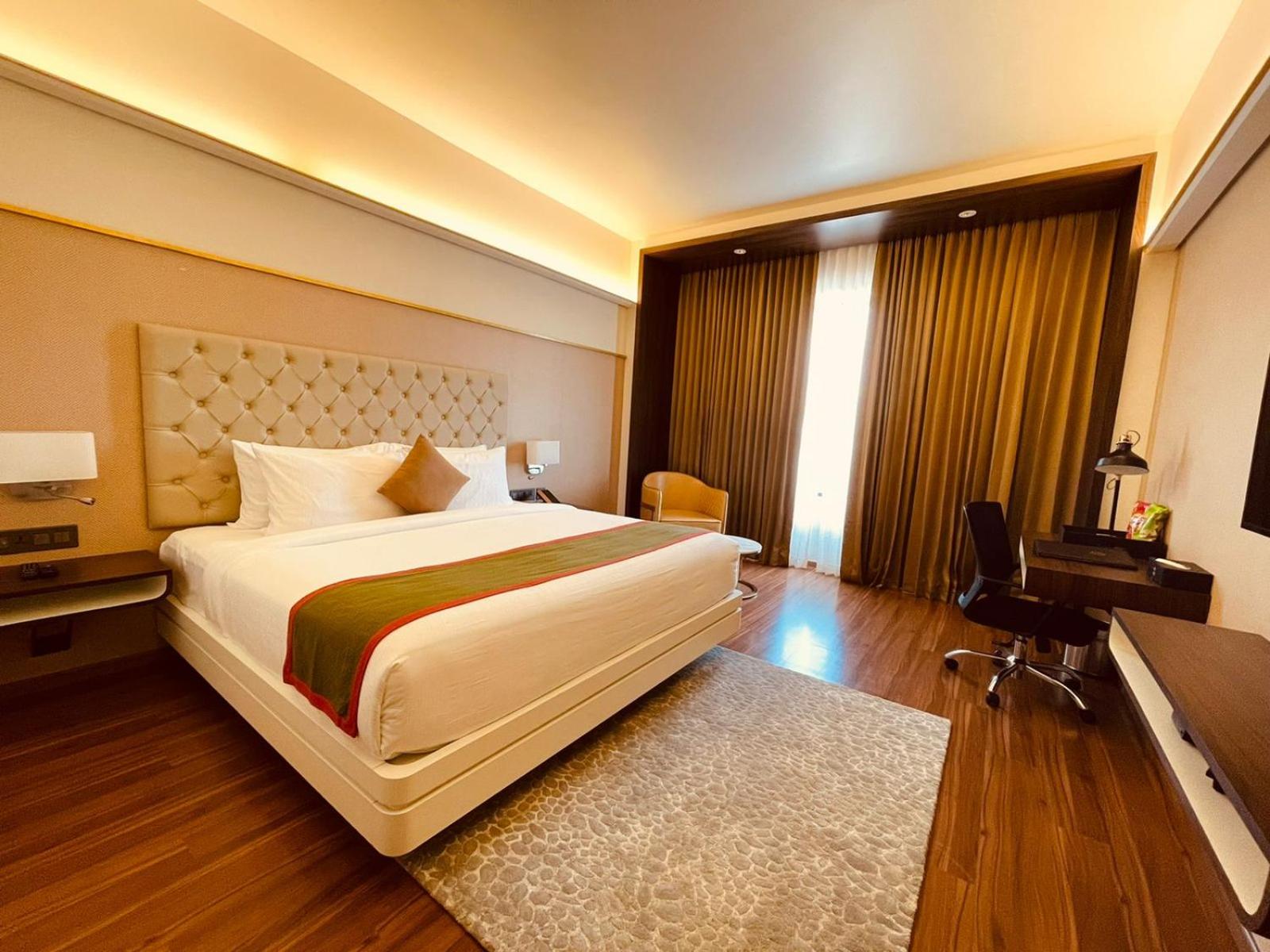 Standard Double Room - Photo 2