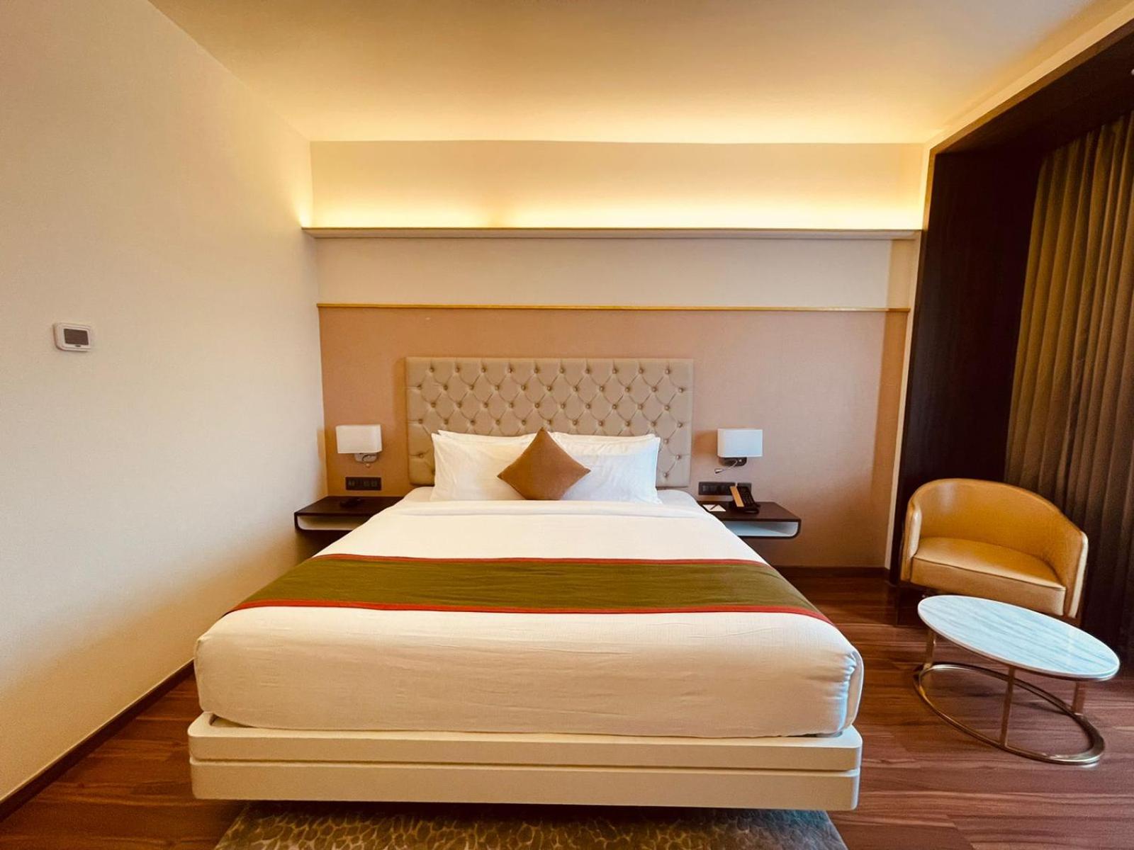 Standard Double Room - Photo 4