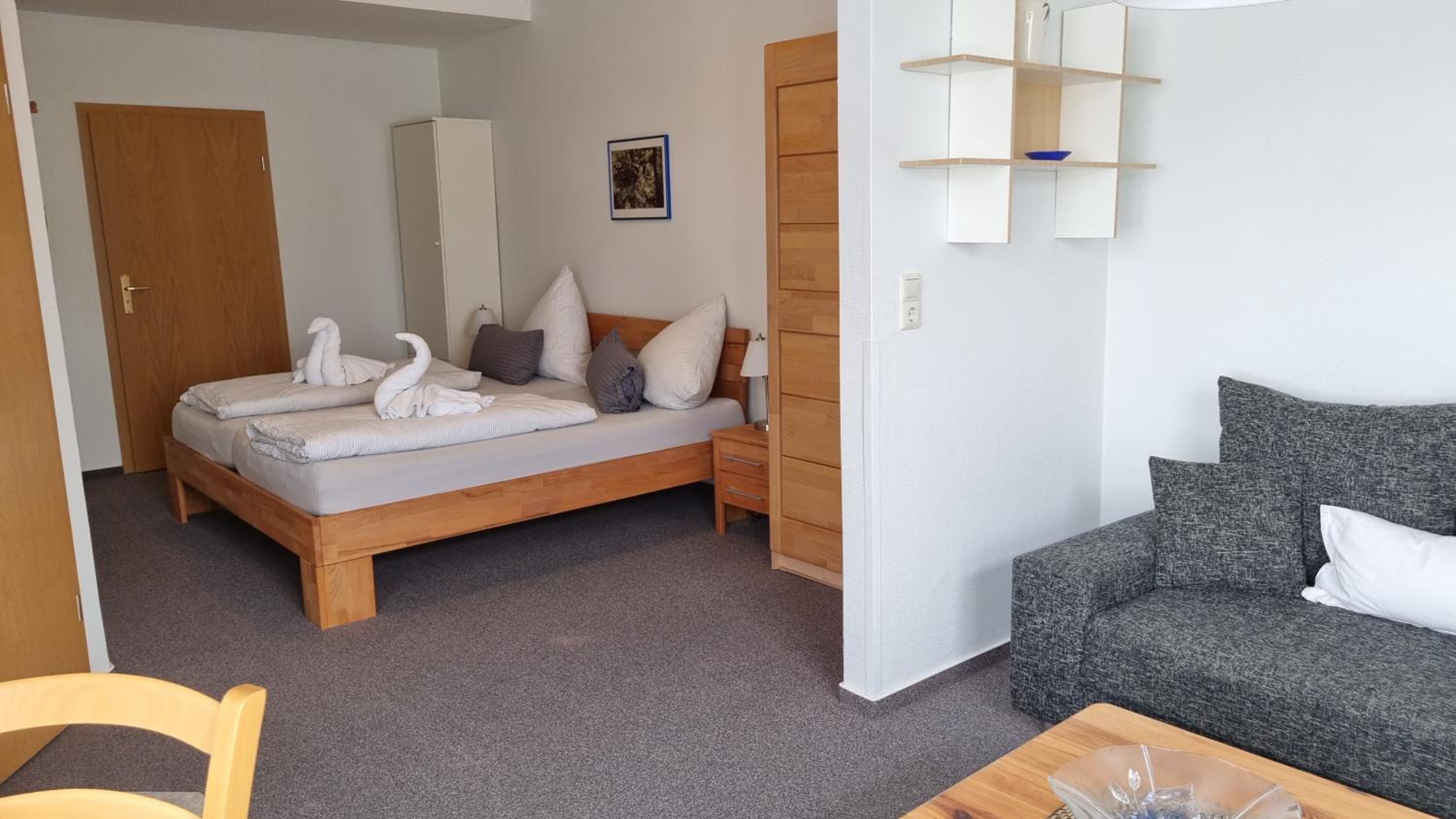 One-Bedroom Apartment photo 1