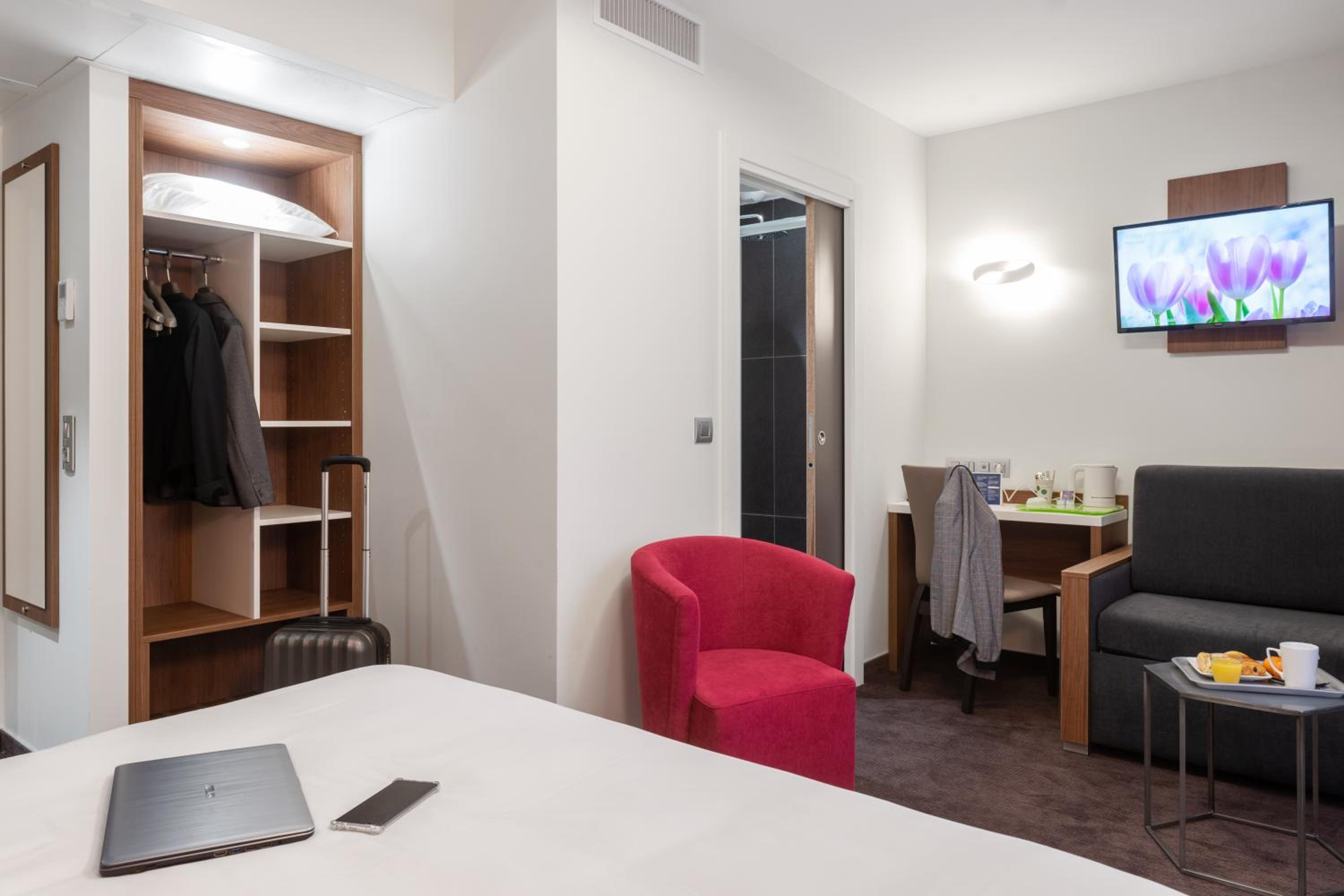 Superior Twin Room - Photo 4