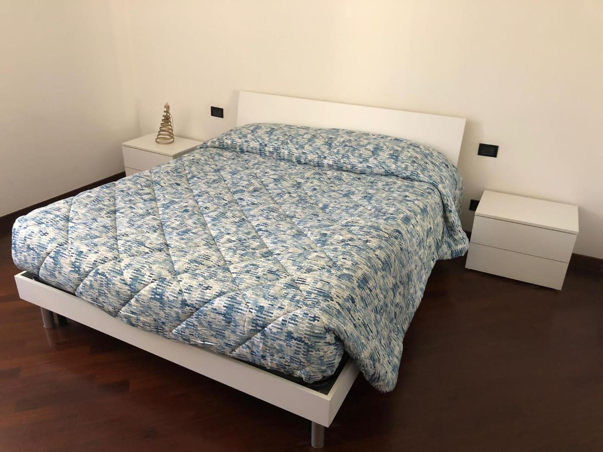 Deluxe Double Room with External Private Bathroom and Bath