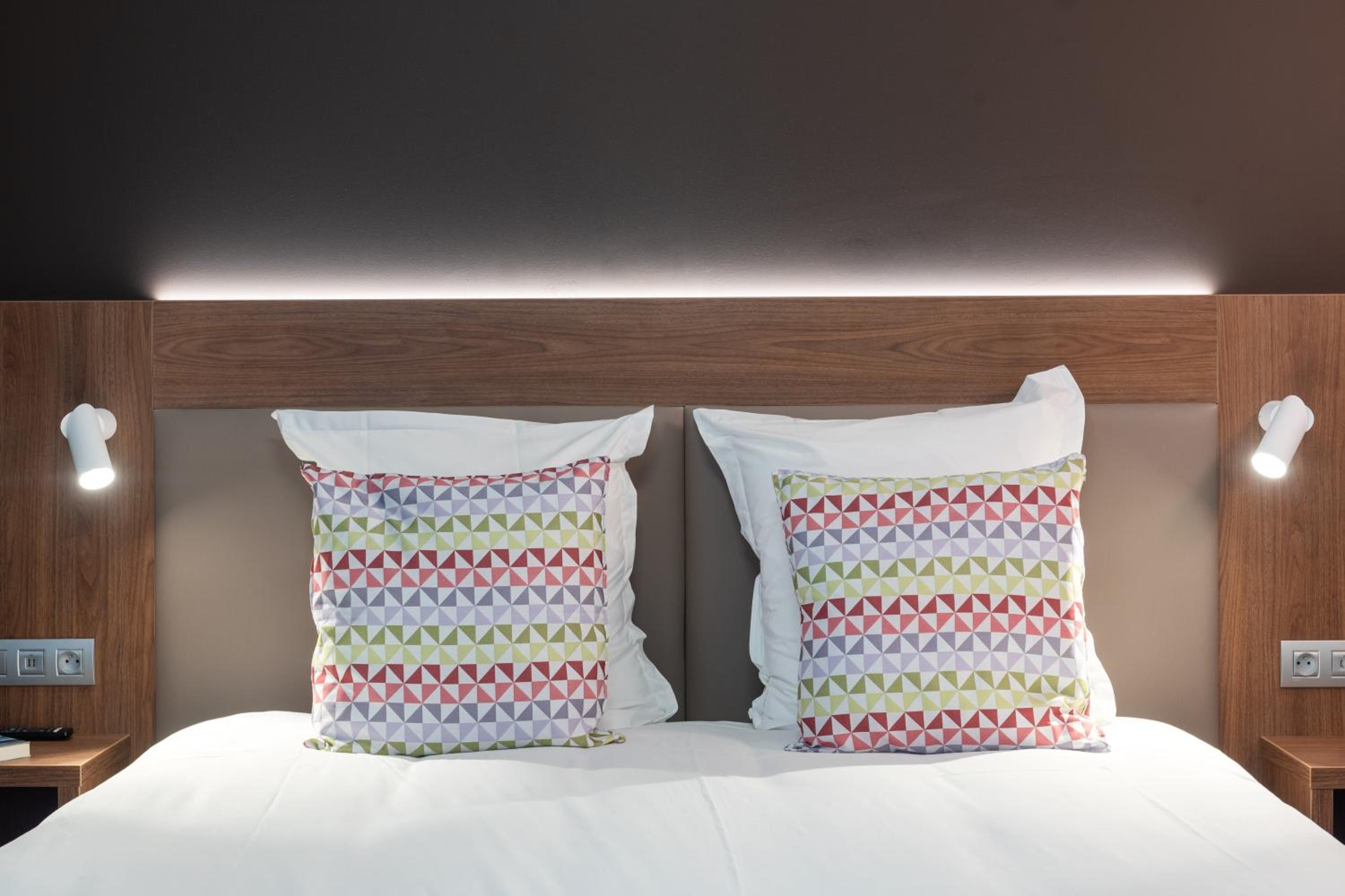 Superior Twin Room - Photo 6
