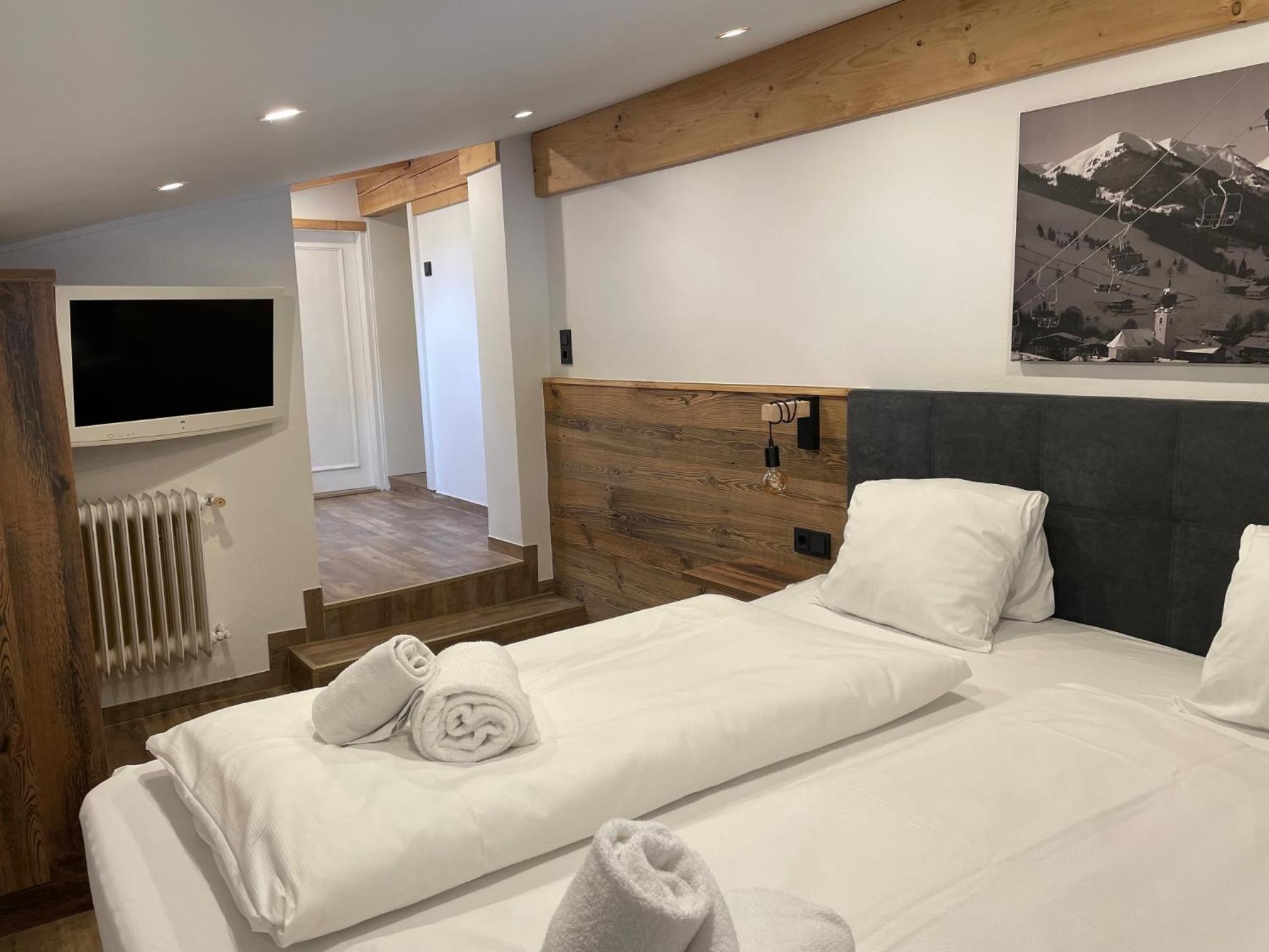 Two-Bedroom Apartment with Balcony photo 1