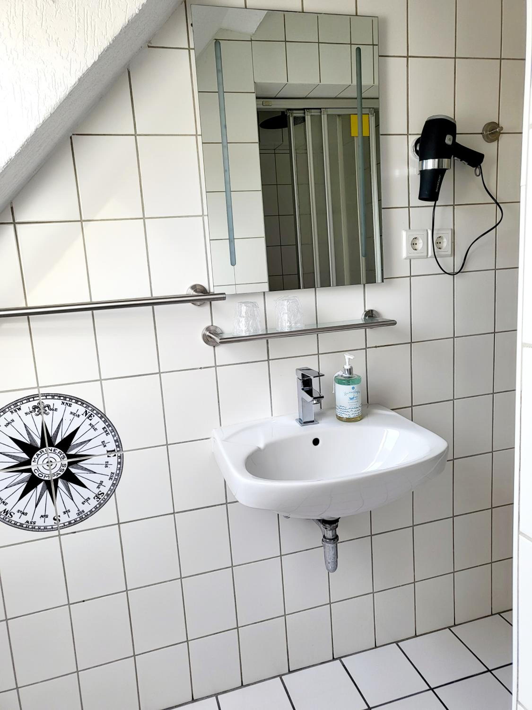 Double Room with Private Bathroom photo 3