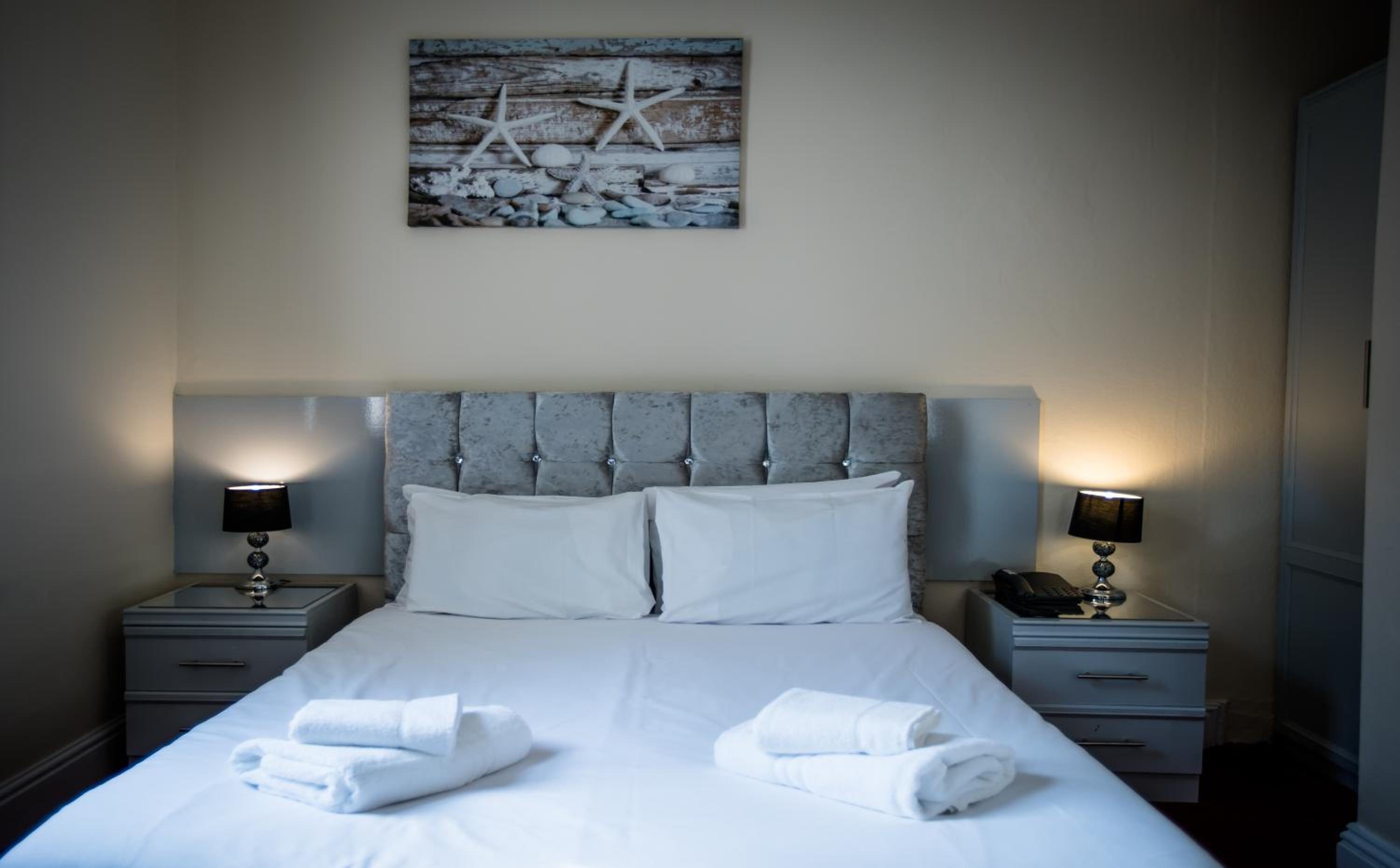 Budget Double Room photo 2