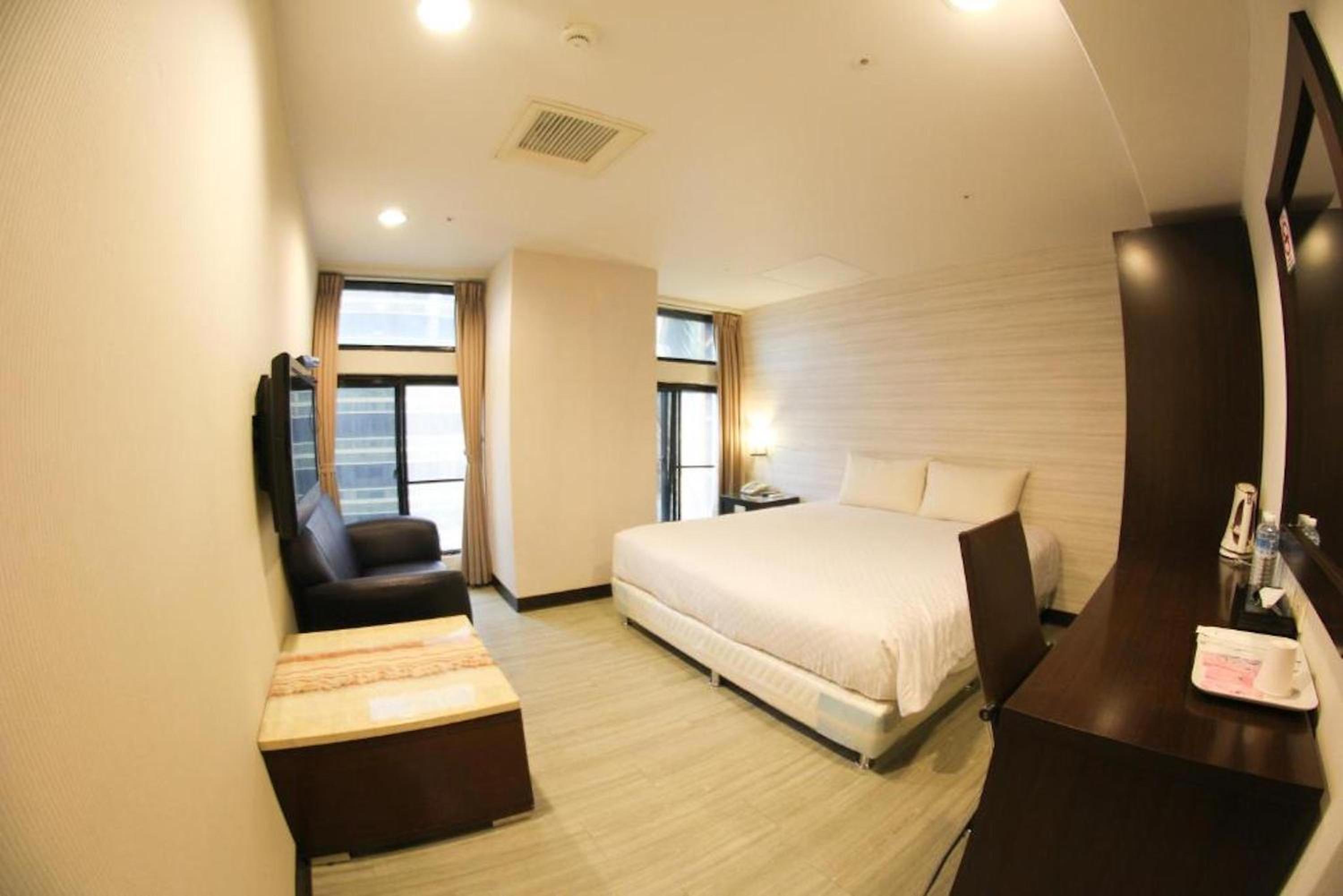 Standard Double Room No View - Photo 22