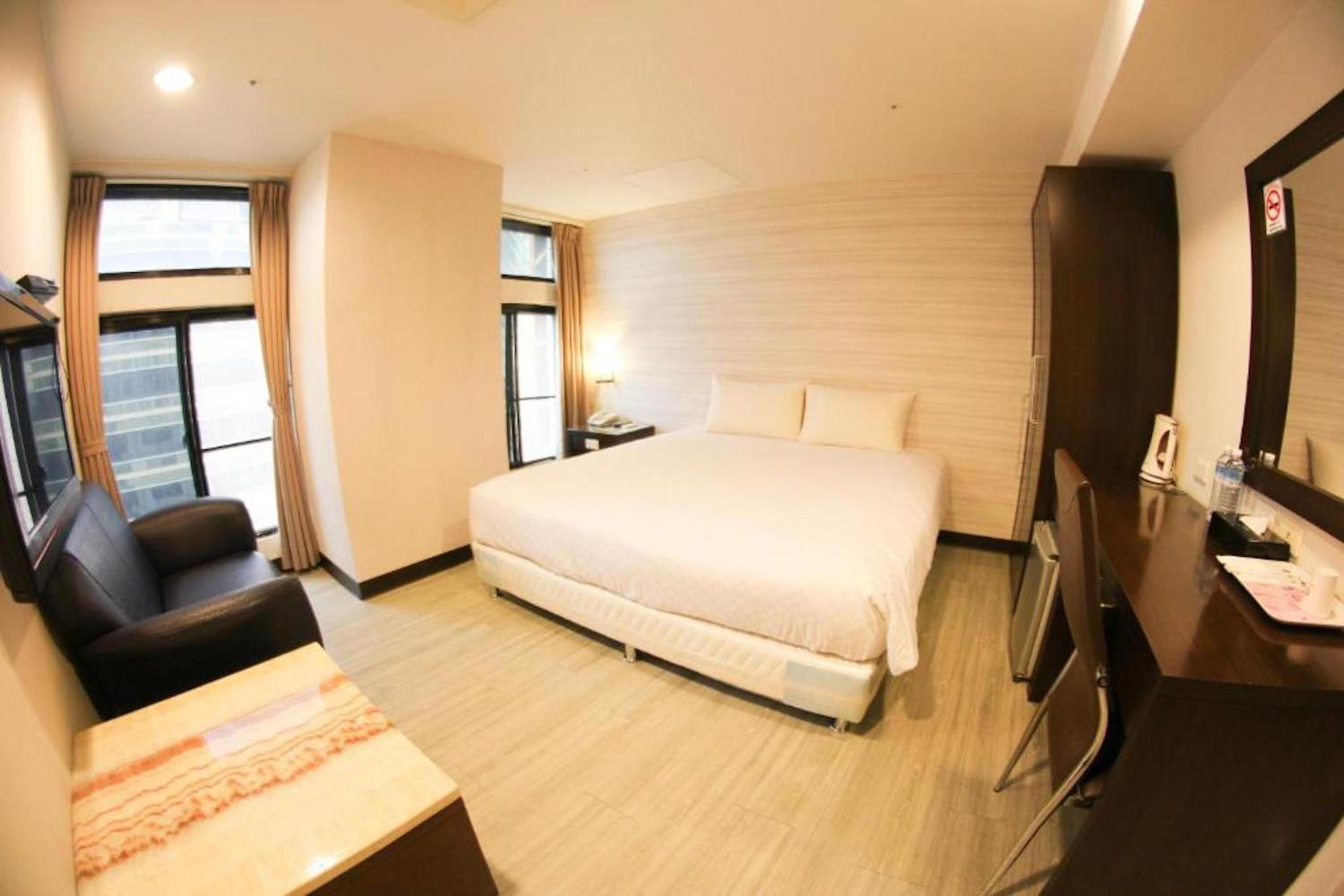 Standard Double Room No View - Photo 20