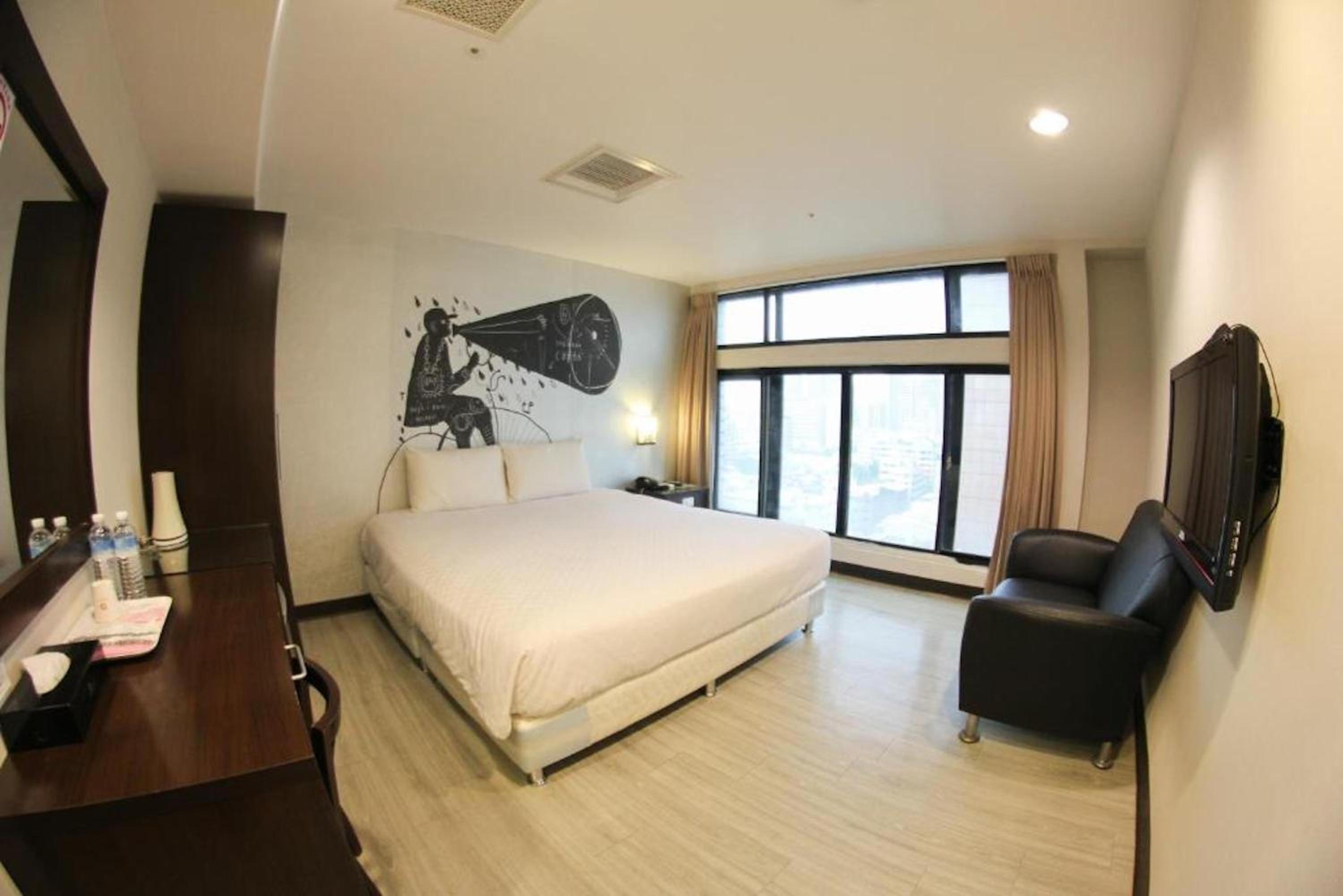 Standard Double Room No View - Photo 21