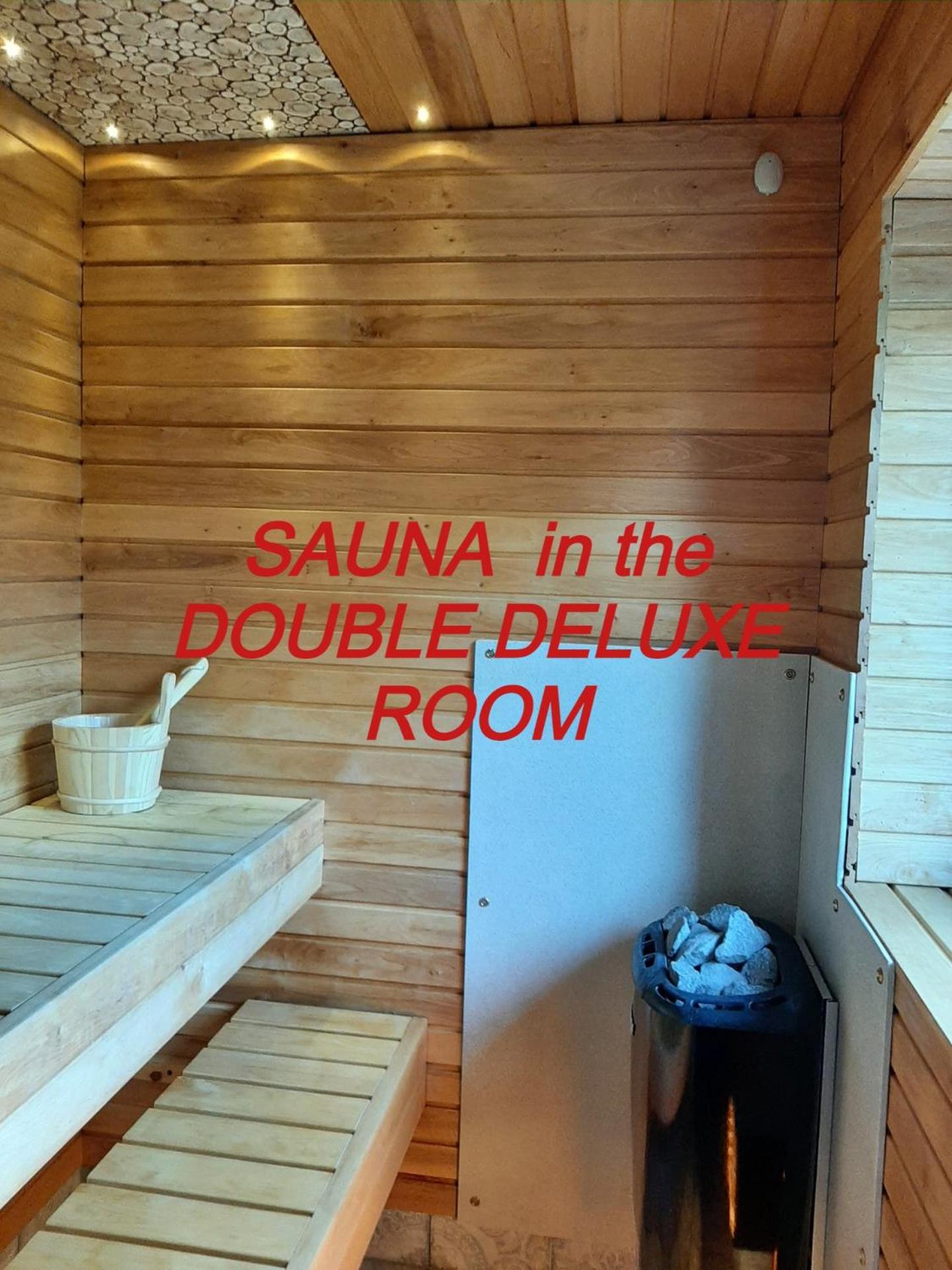 Deluxe Double Room - Photo 14