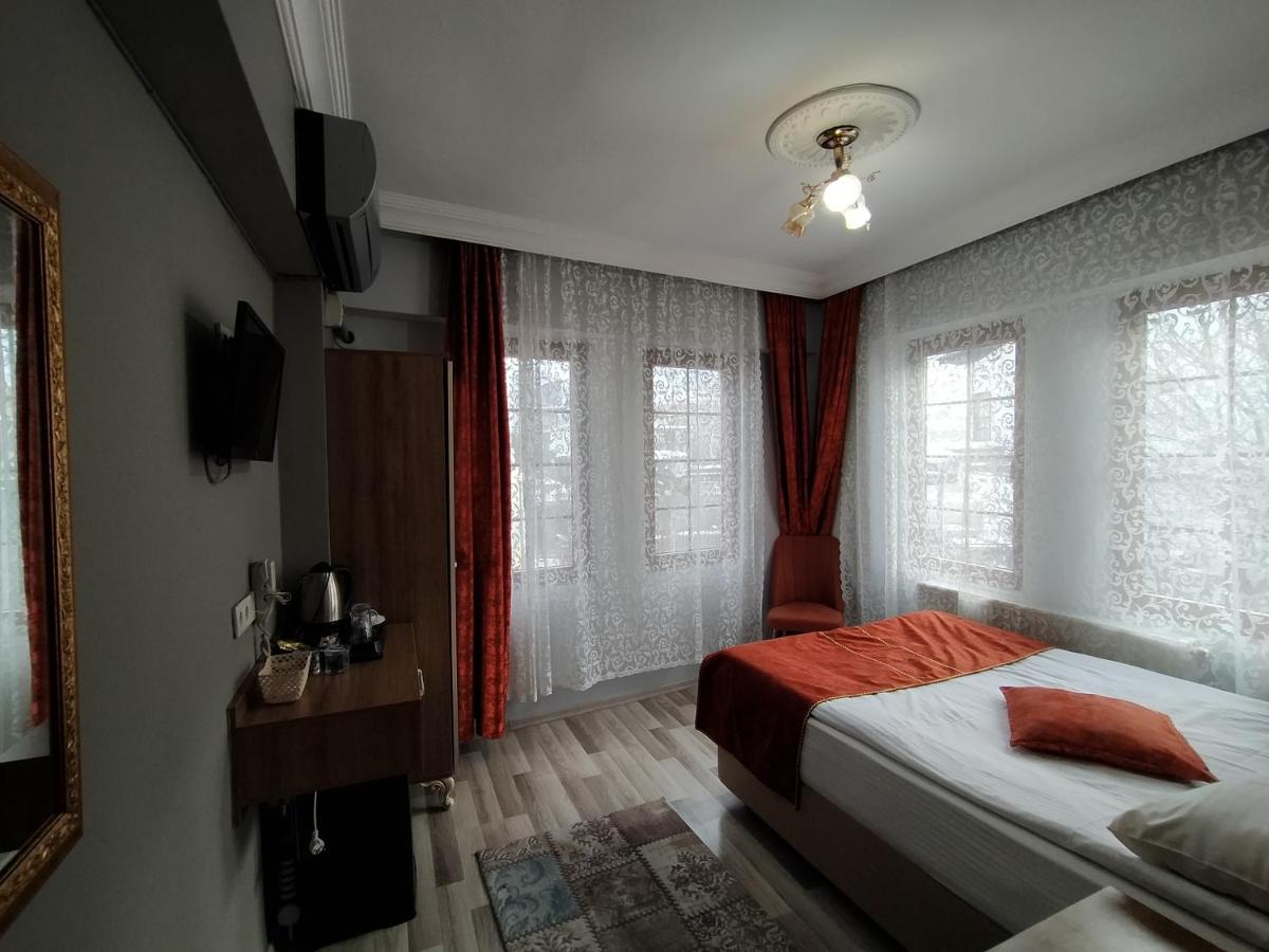 Standard Double Room photo 2