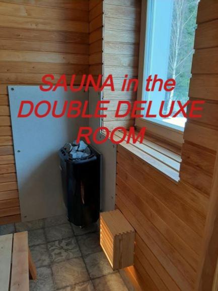 Deluxe Double Room - Photo 13