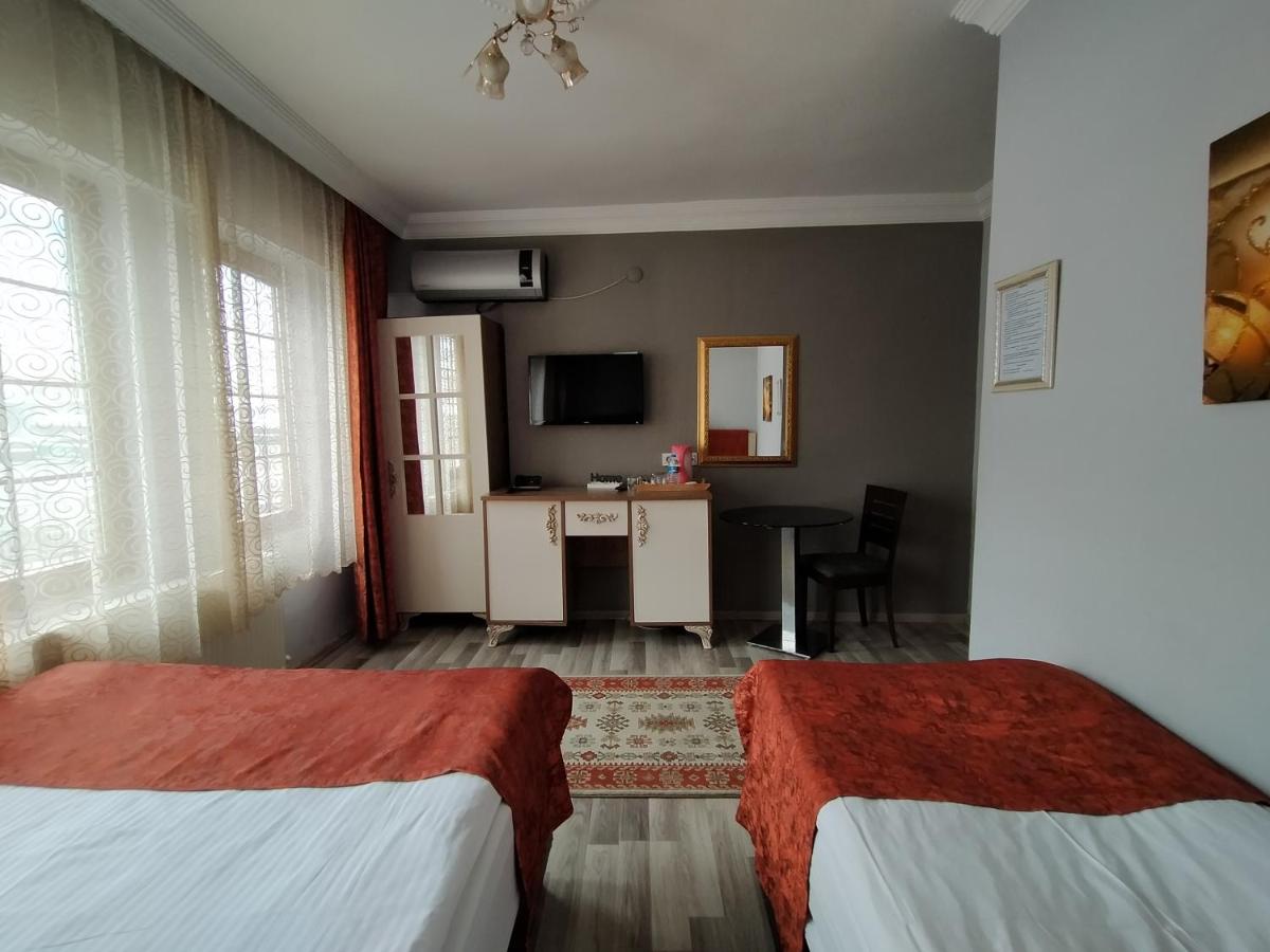 Standard Triple Room photo 2