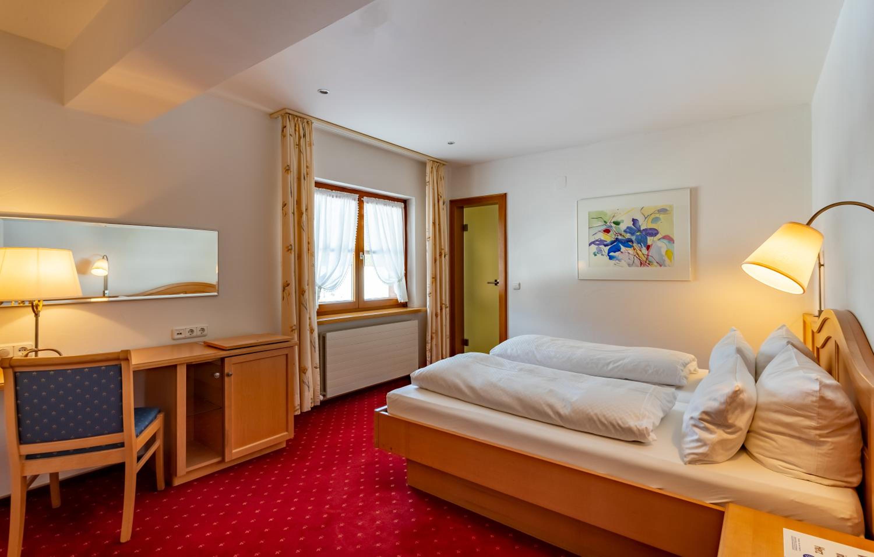 Suite - Photo 2