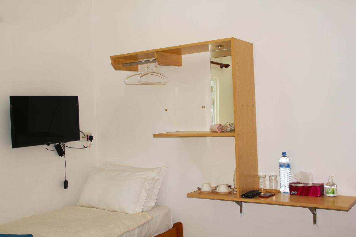 Deluxe Family Room photo 2
