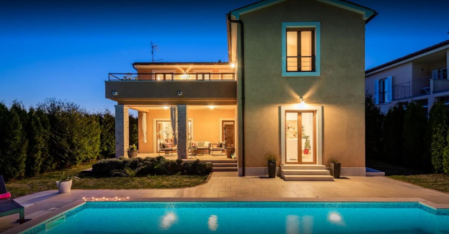 Three-Bedroom Villa photo 3
