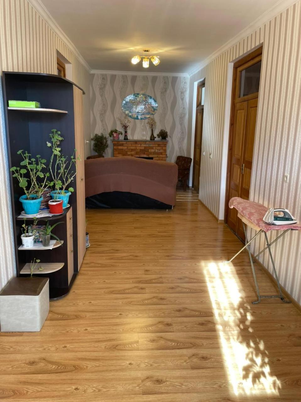 Family Room with Bathroom photo 1