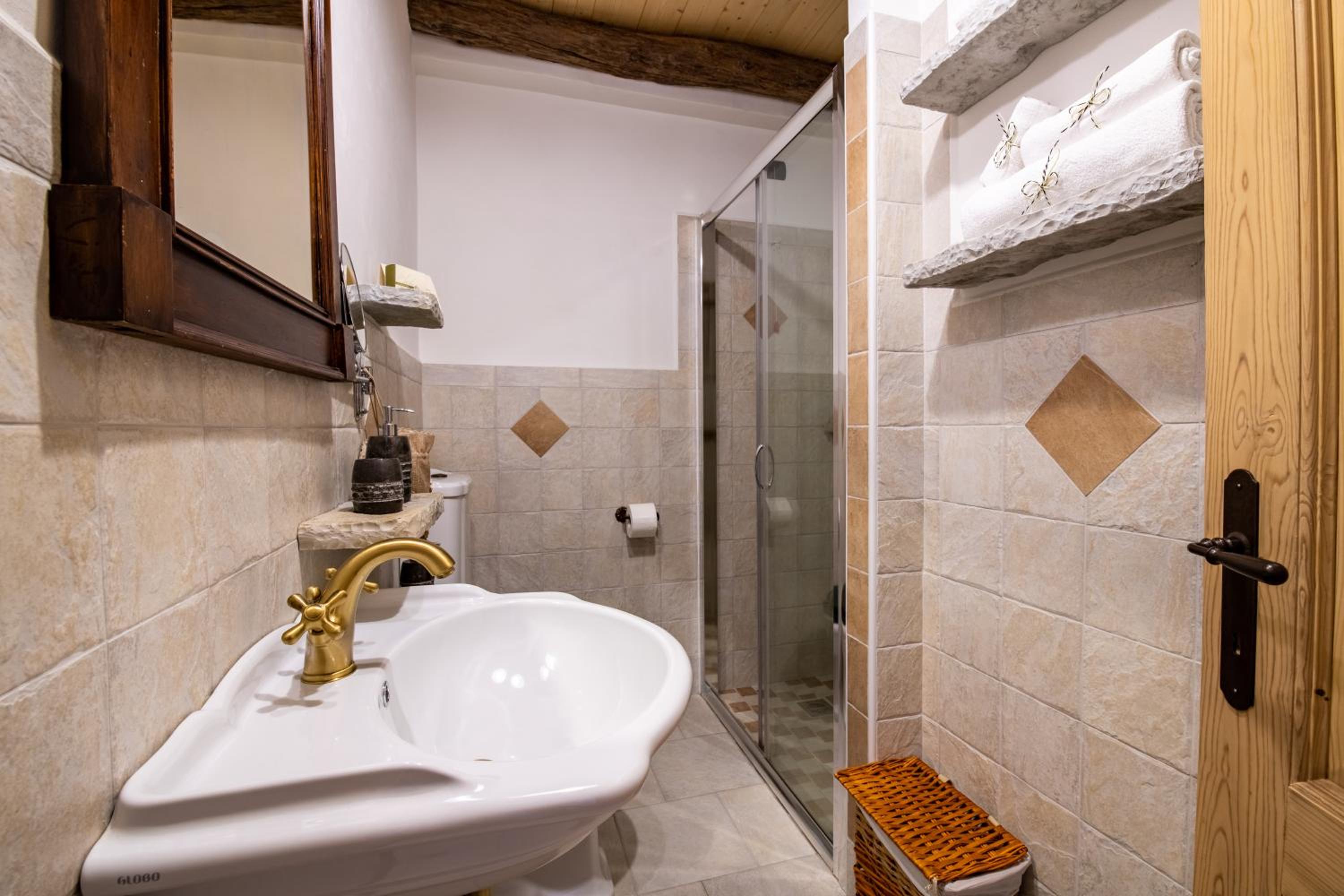 Small Double Room photo 2